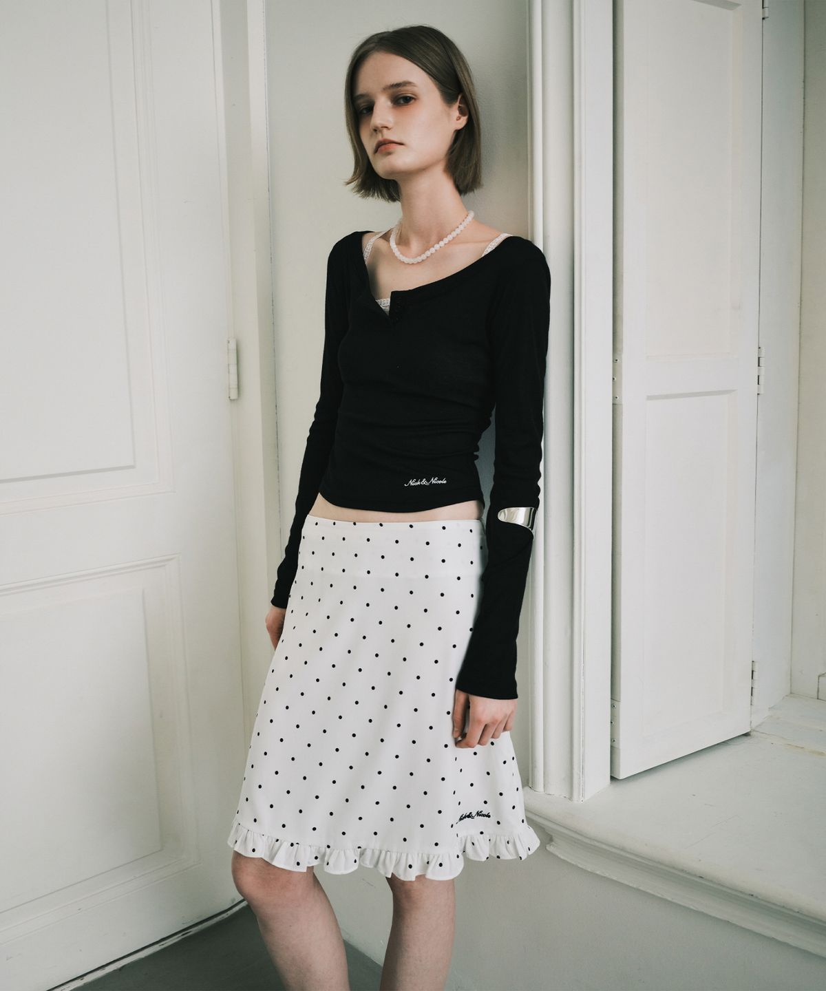 닉앤니콜(NICK&NICOLE) DOT RUFFLE MIDI SKIRT_IVORY