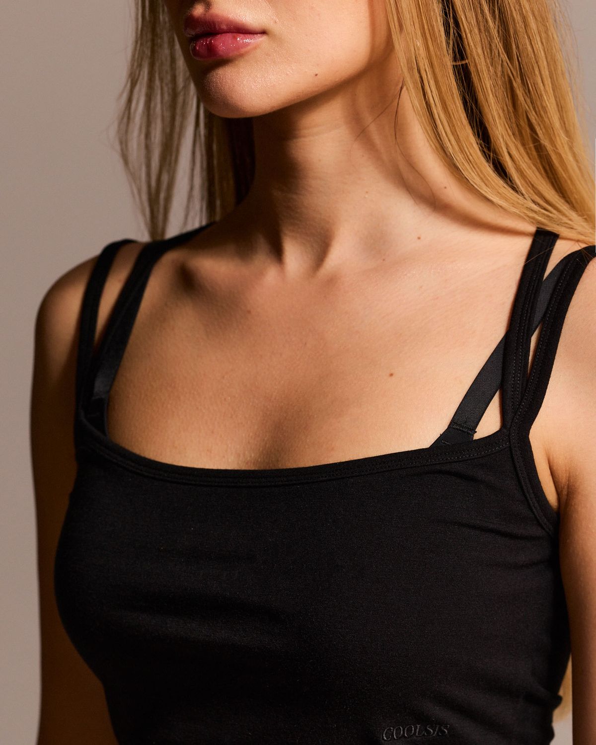 쿨시스(COOLSIS) CS DOUBLE CROSS SLEEVELESS-074 (BLACK)
