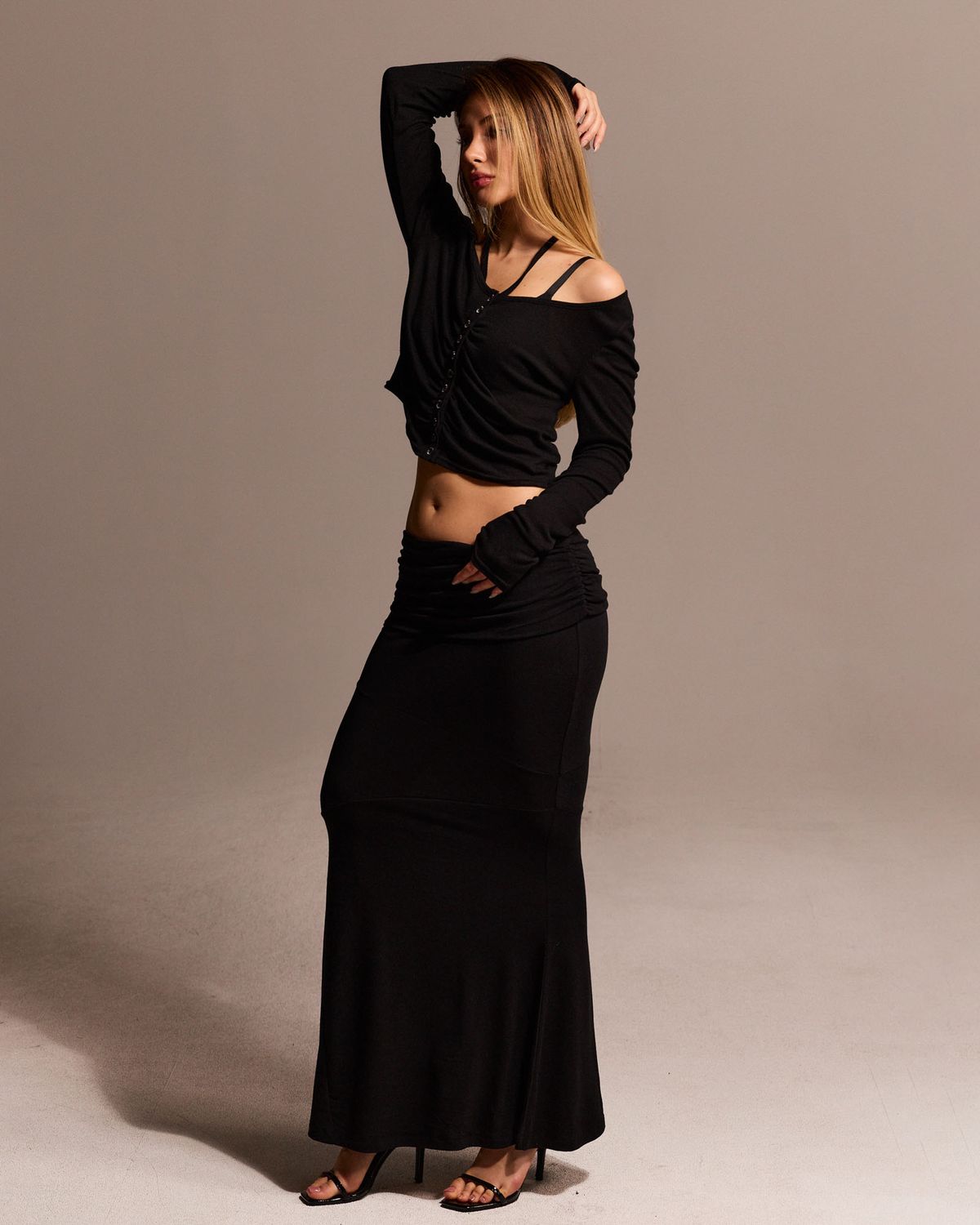 쿨시스(COOLSIS) CS SHIRRING CROP CARDIGAN-028 (BLACK)
