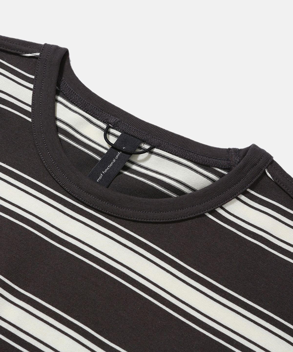 모이프(MOIF) [SS26] ONE POCKET H/S TEE / CHARCOAL STRIPE