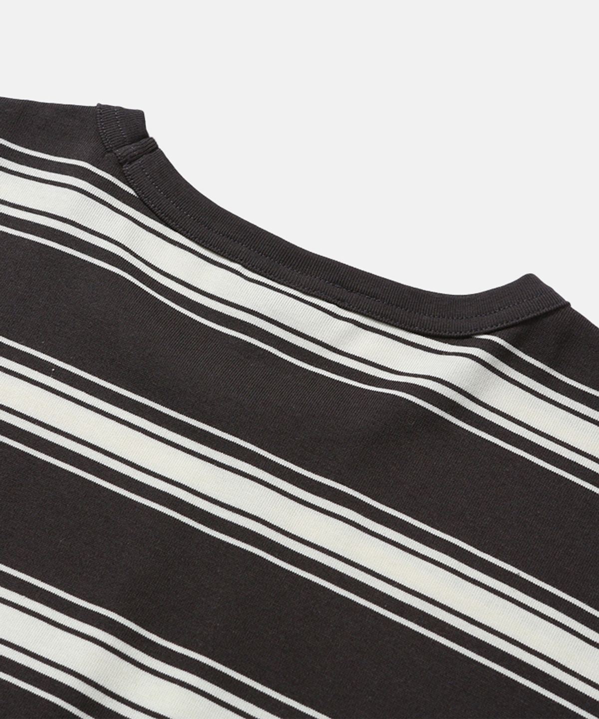 모이프(MOIF) [SS26] ONE POCKET H/S TEE / CHARCOAL STRIPE