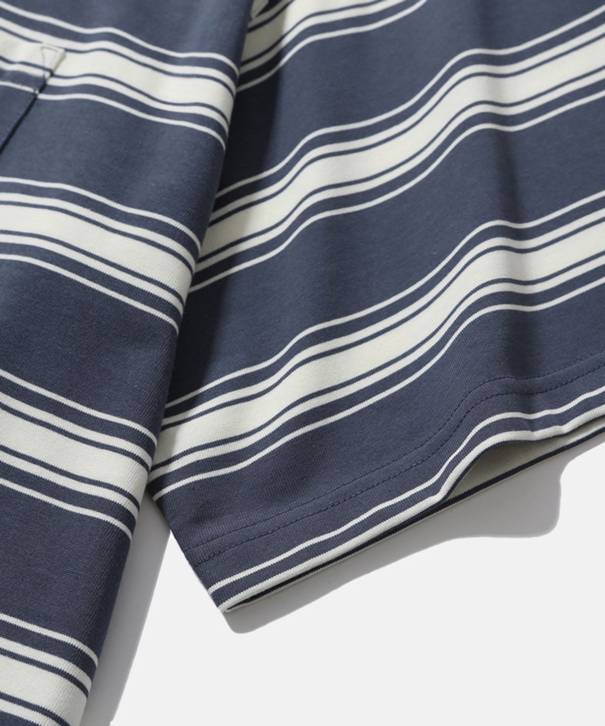 모이프(MOIF) [SS26] ONE POCKET H/S TEE / BLUE STRIPE