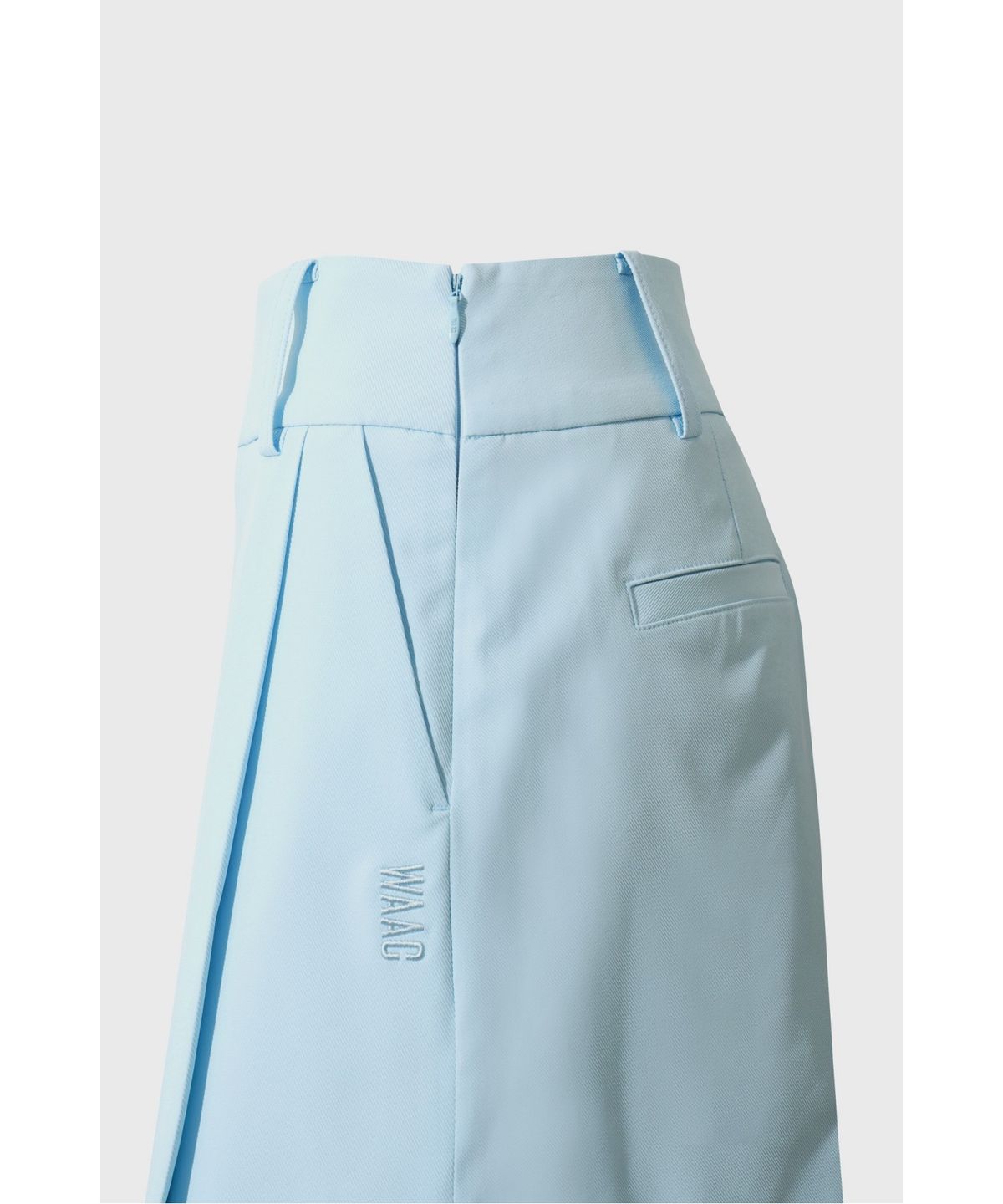 왁(WAAC) Women Soft short bermuda pants WWPNM26901LBX