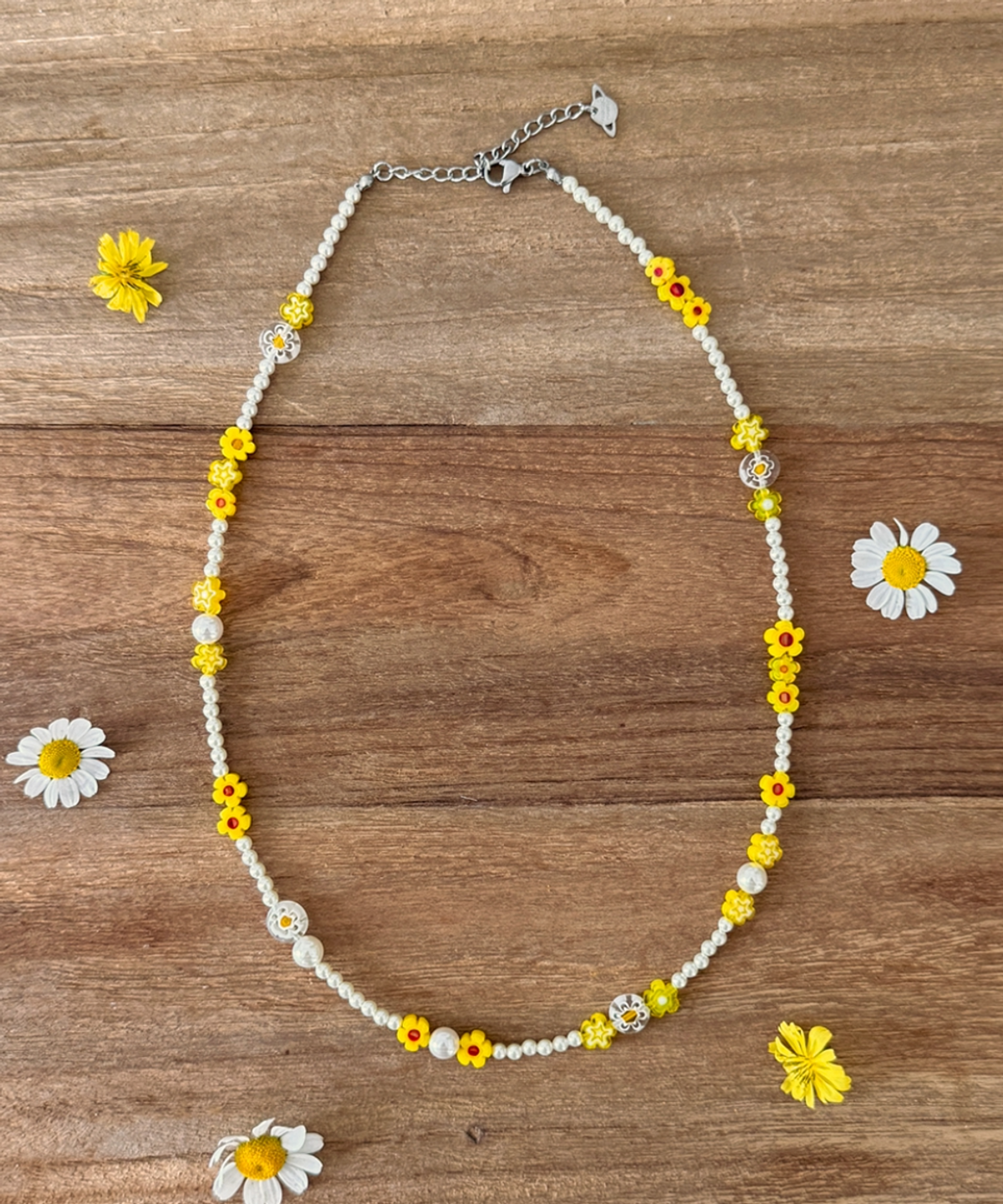 판타스틱 플래닛(FANTASTIC PLANET) yellow daisy pearl necklace