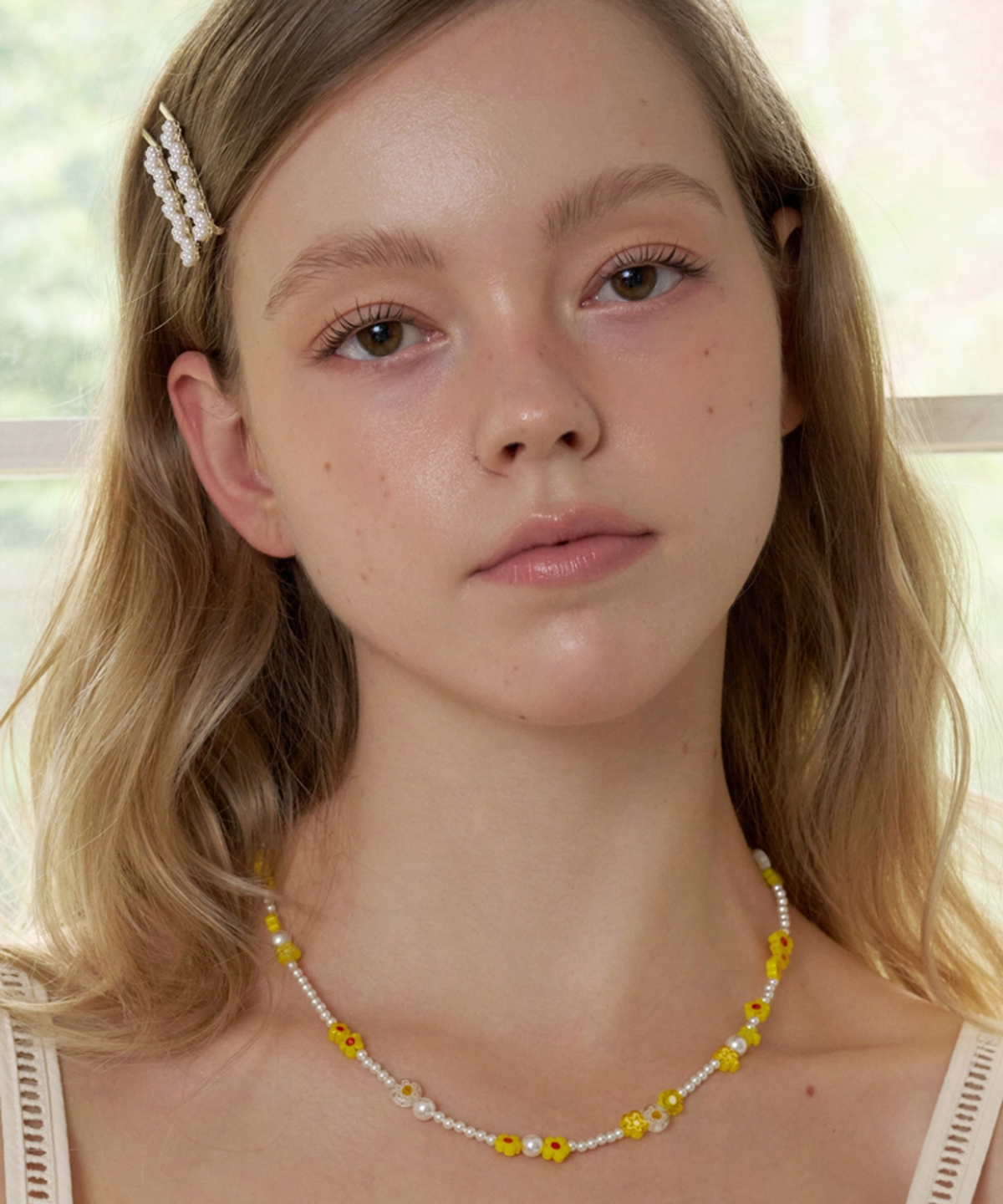 판타스틱 플래닛(FANTASTIC PLANET) yellow daisy pearl necklace