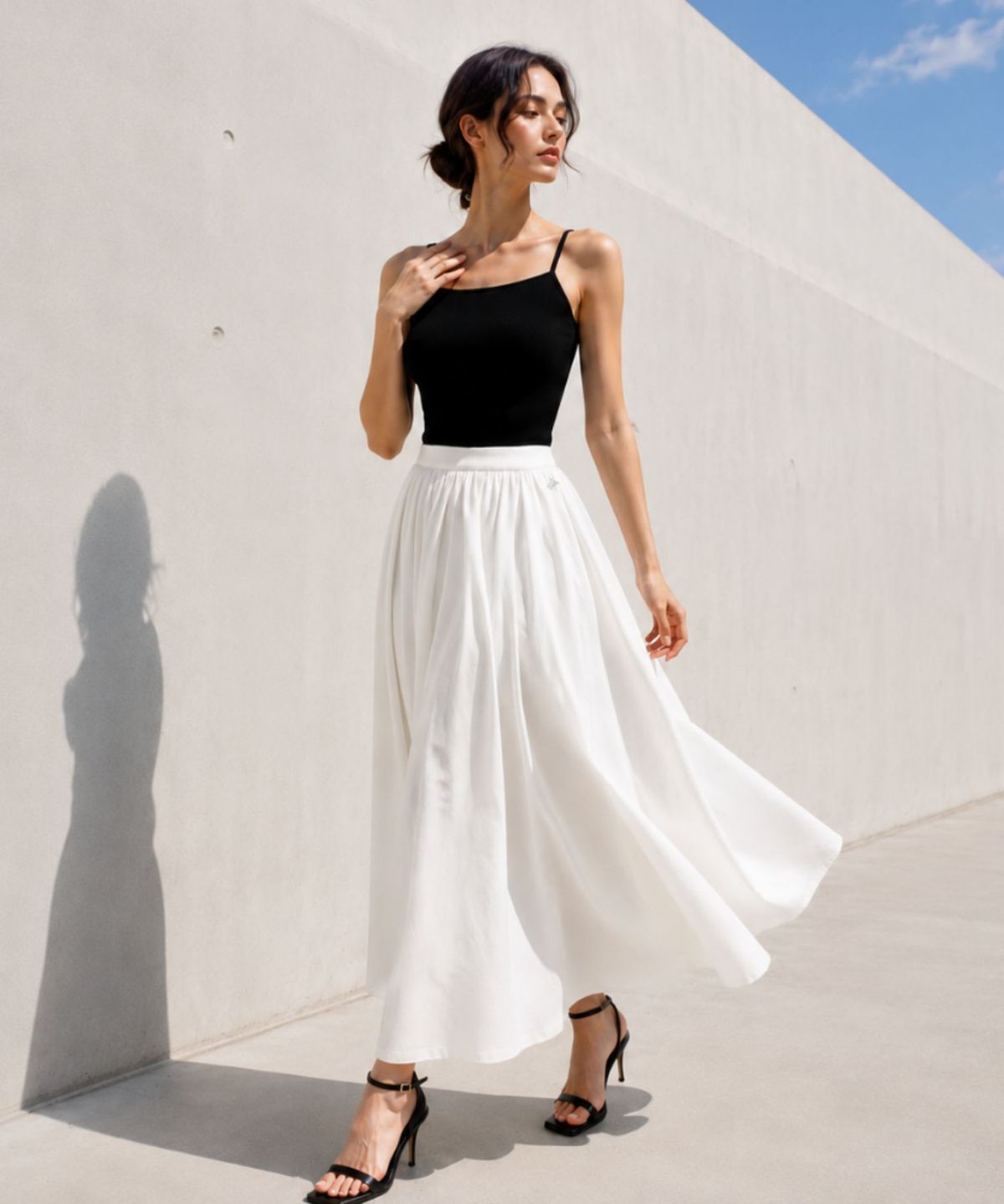 블랙크러쉬(BLACRUSH) Silky Satin Flare Skirt / 퓨어화이트