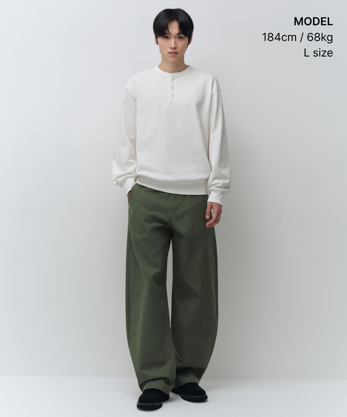 무신사 스탠다드(MUSINSA STANDARD) 헨리 넥 스웨트셔츠 [아이보리]