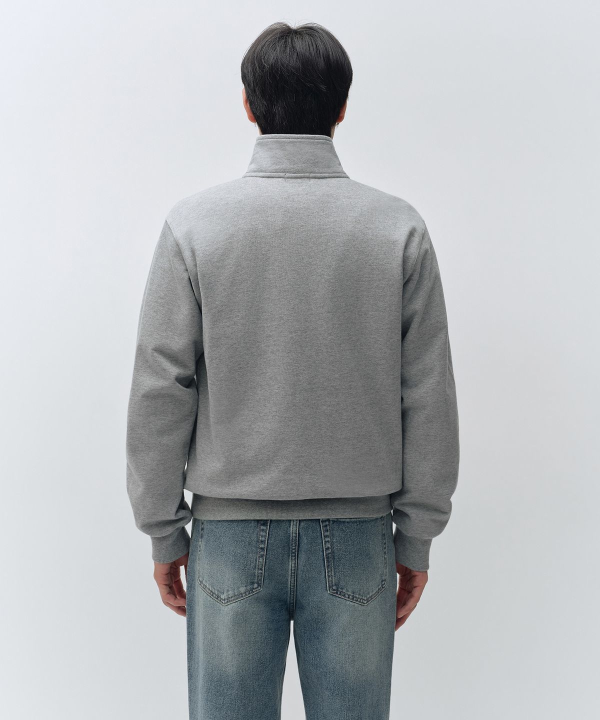 무신사 스탠다드(MUSINSA STANDARD) 쿼터 집 스웨트셔츠 [미디엄 그레이]