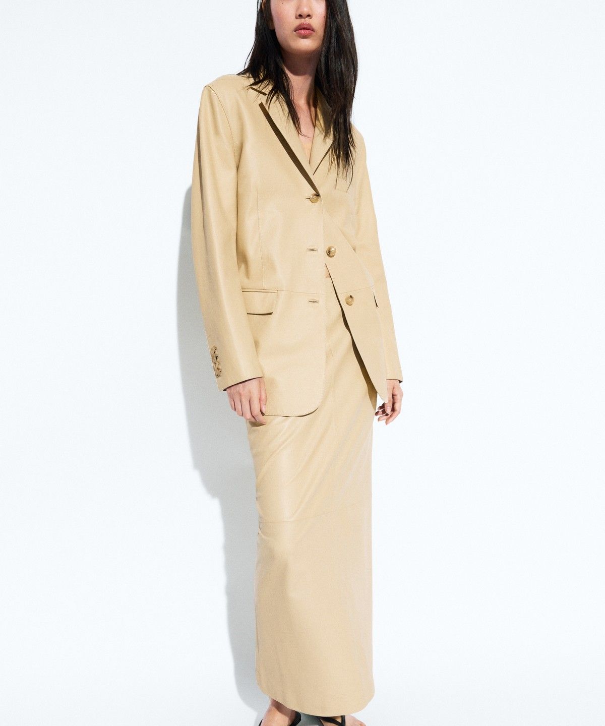 마시모두띠(MASSIMO DUTTI) 나파 가죽 블레이저