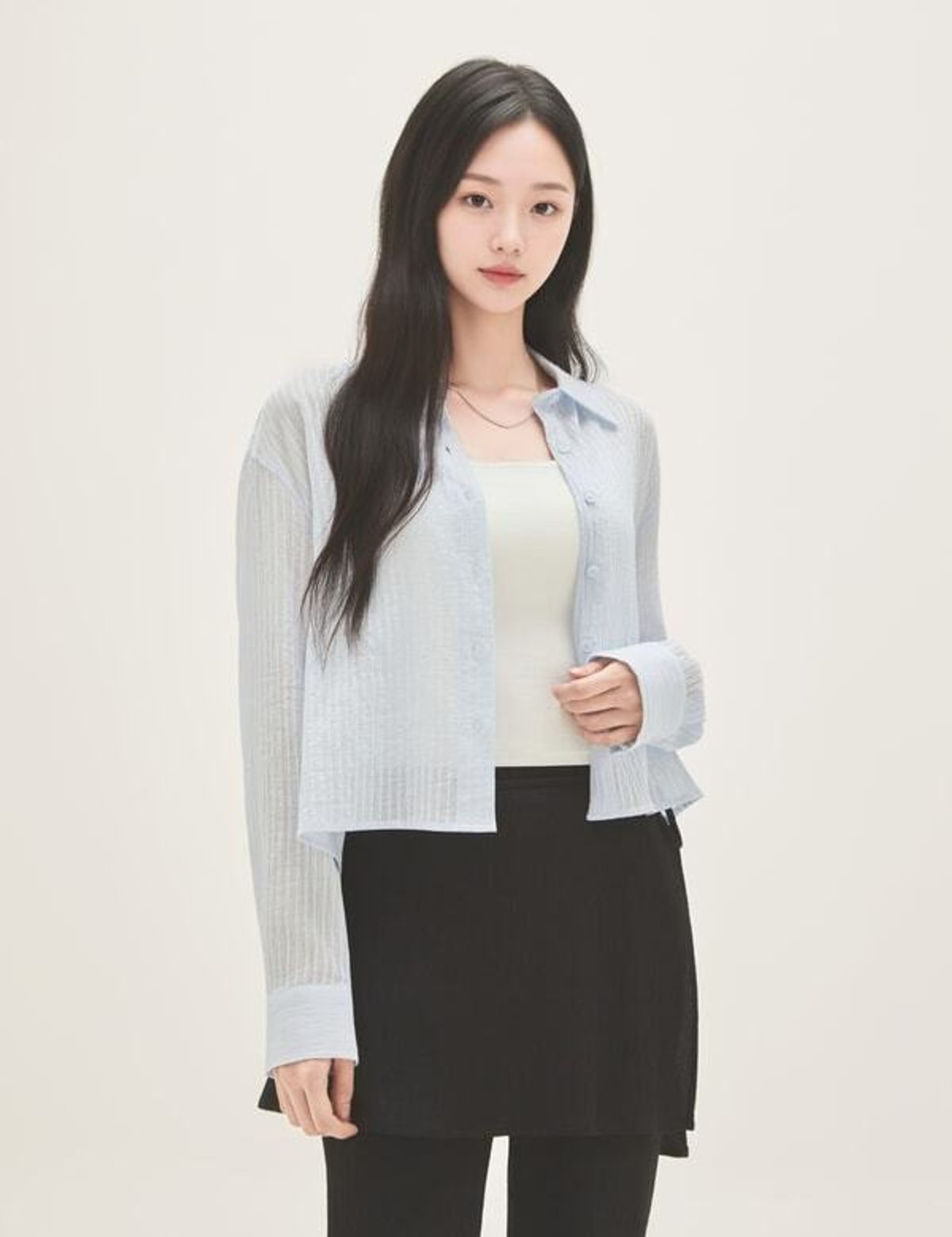 로엠(ROEM) RE 긴팔 크롭 셔츠(RMYWG25R12) RMYWG37R12