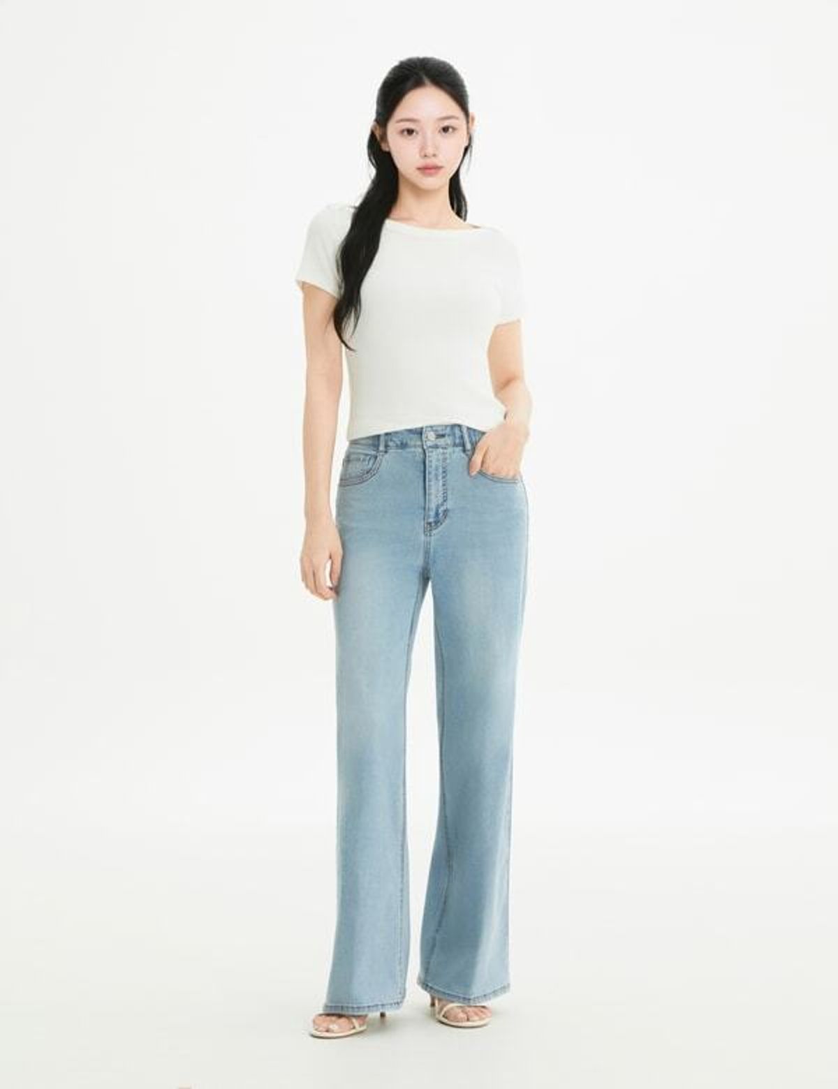 로엠(ROEM) RE 플레어핏 데님 팬츠(RMTJG24G14) RMTJG38R14