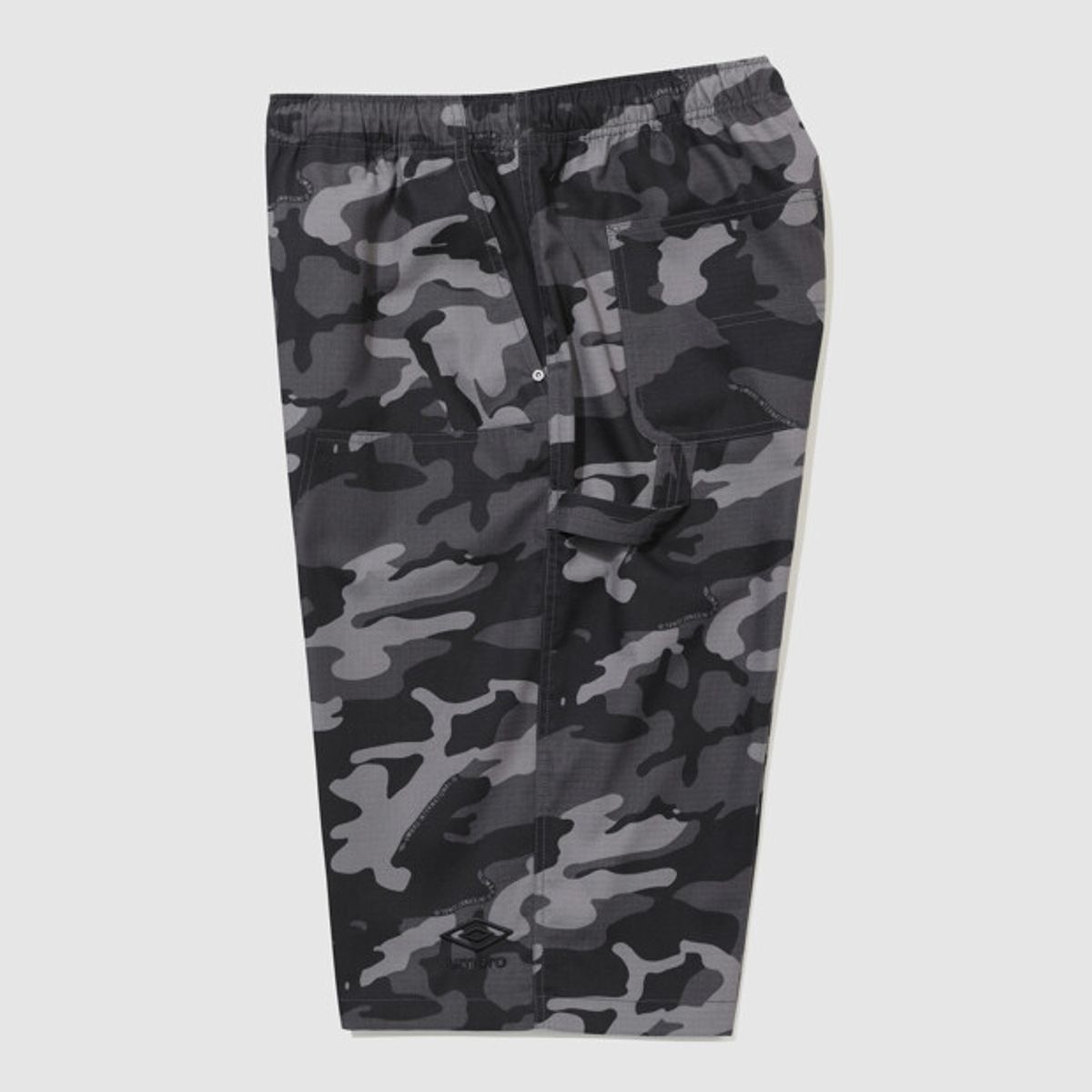 엄브로(UMBRO) 면터치 7부 버뮤다 반바지 블랙 UR321CHP75