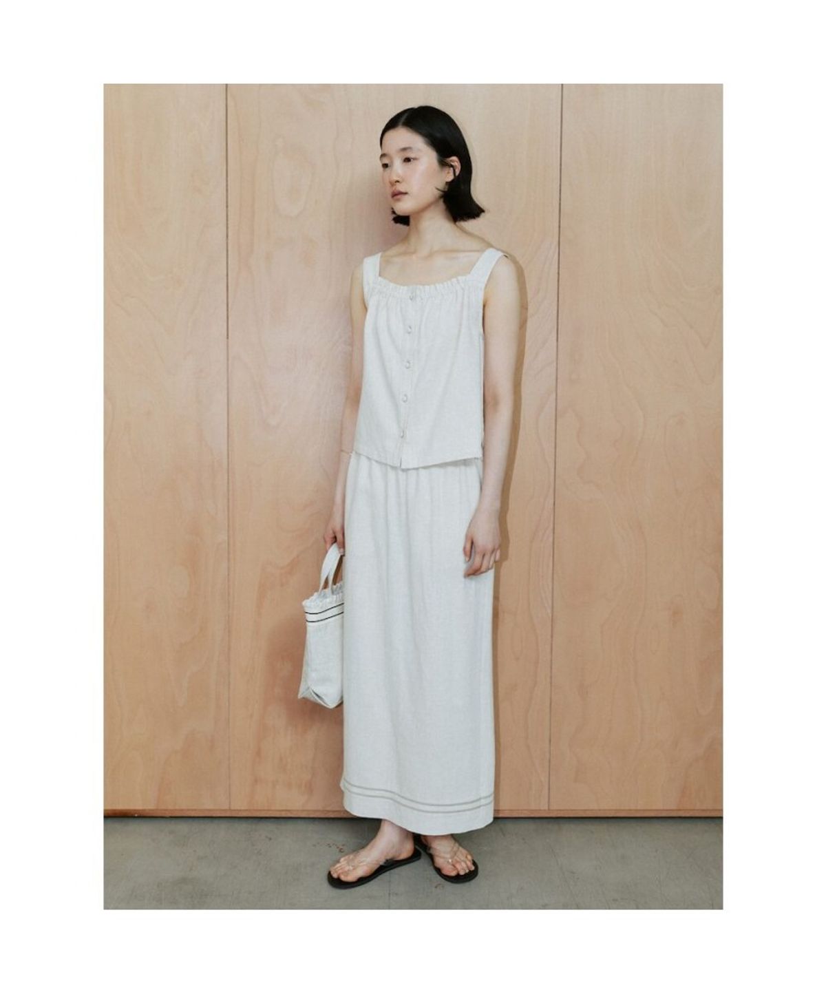 디애퍼처(THE APERTURE) Loic Sleeveless Top  Ivory (TA6465A040)