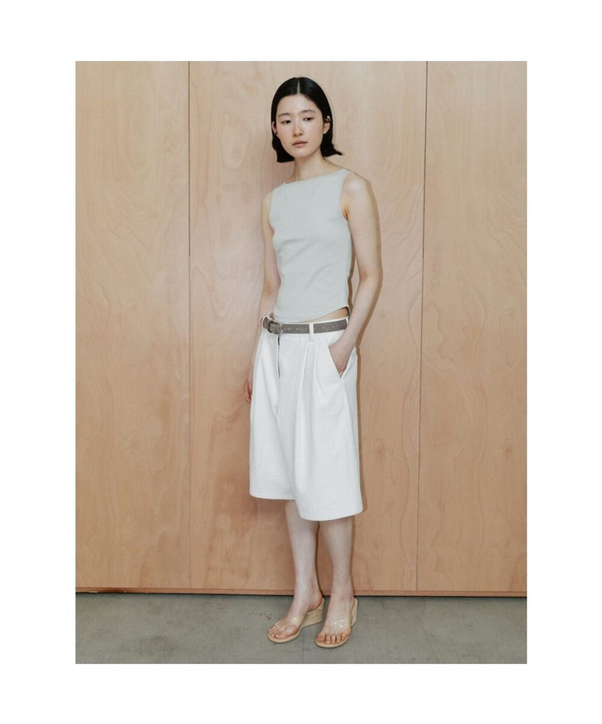 디애퍼처(THE APERTURE) Classic Bermuda Pants  Ivory (TA6425A020)