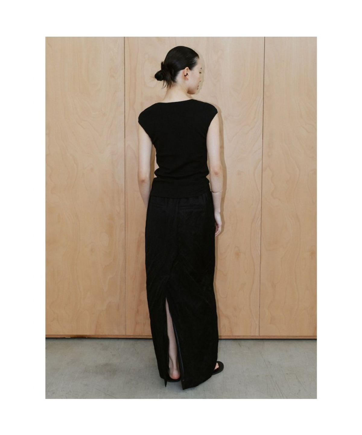 디애퍼처(THE APERTURE) Kyle TShirt  Black (TA6742A045)