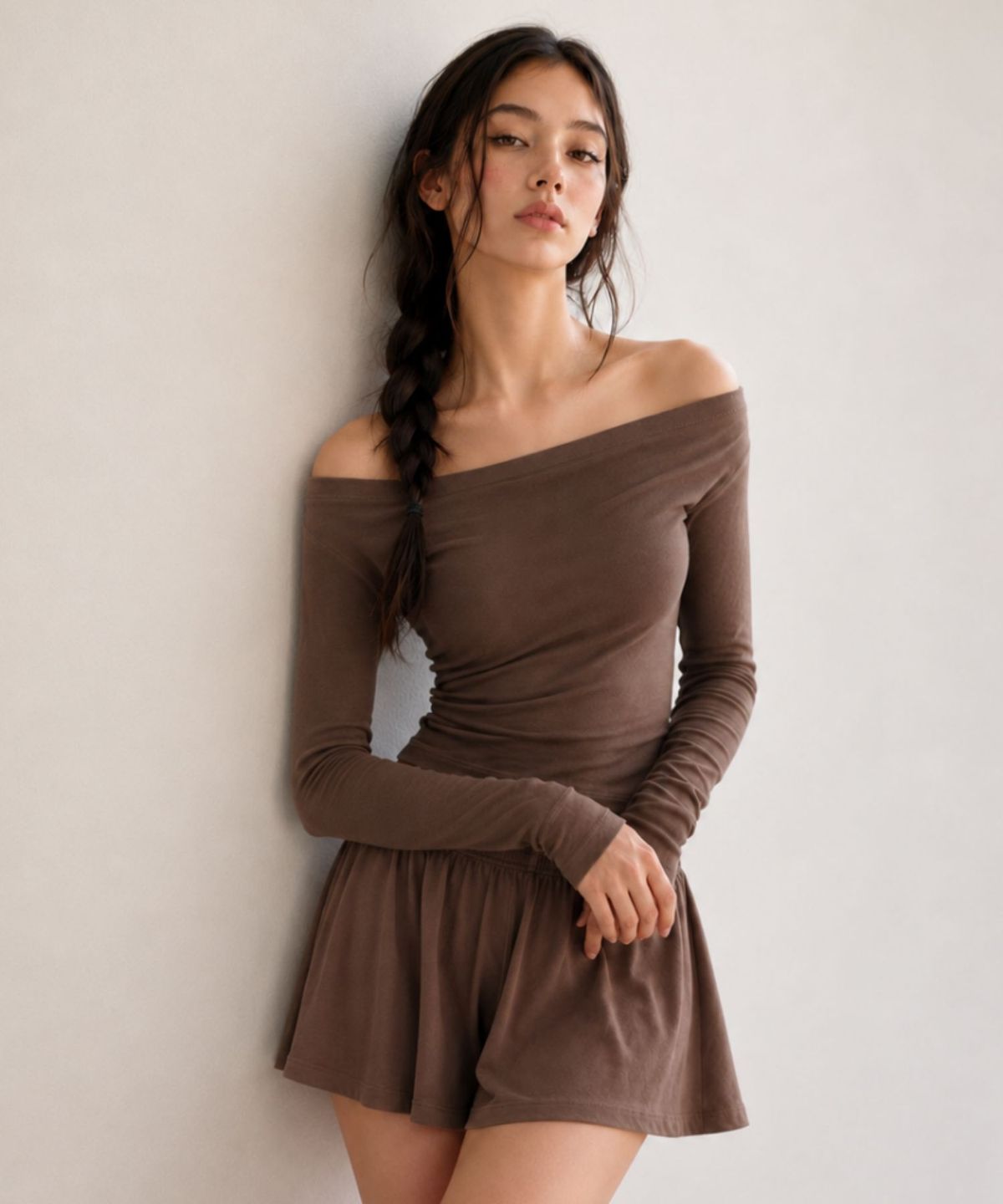 블랙크러쉬(BLACRUSH) Off-Shoulder Slim Top / 모카브라운