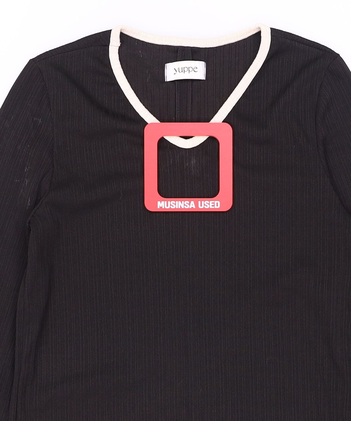 엽페(YUPPE) GOLGI SHIRRING T-SHIRT_BLACK FREE