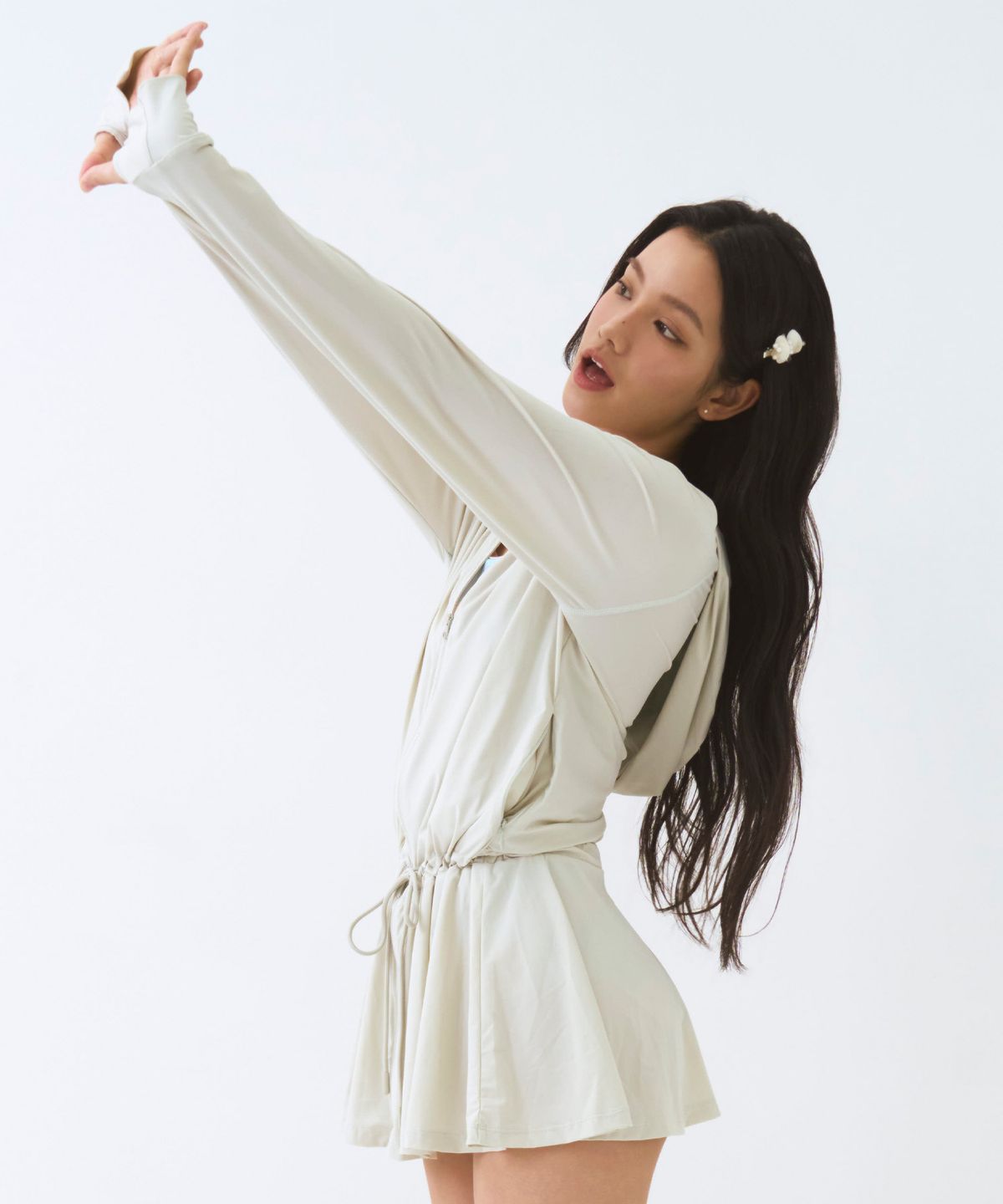 소냐레바이(SOGNAREBY) 레브 원피스 래쉬가드 그레이 베이지