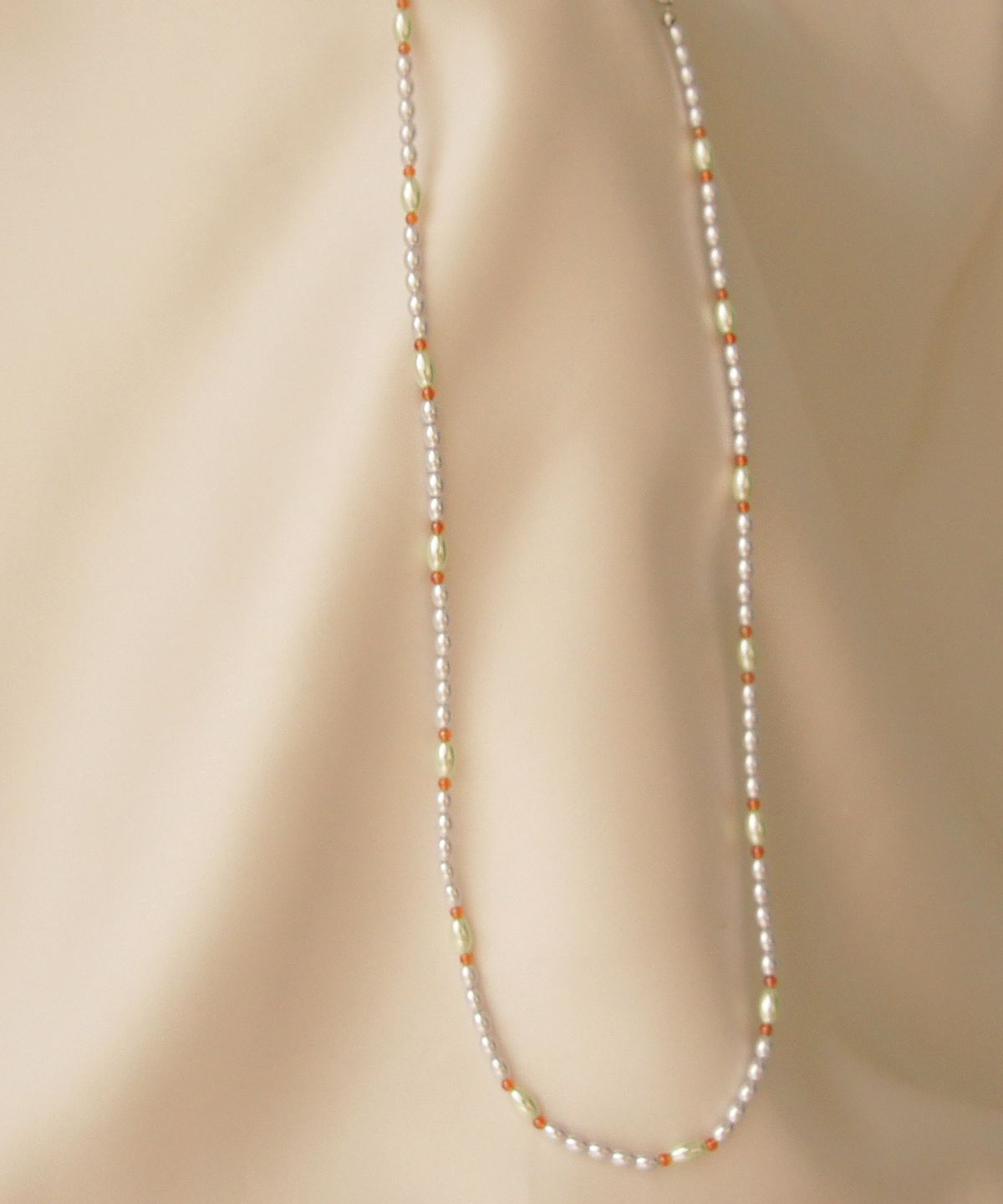 트레쥬(TREAJU) Soft color pearl necklace
