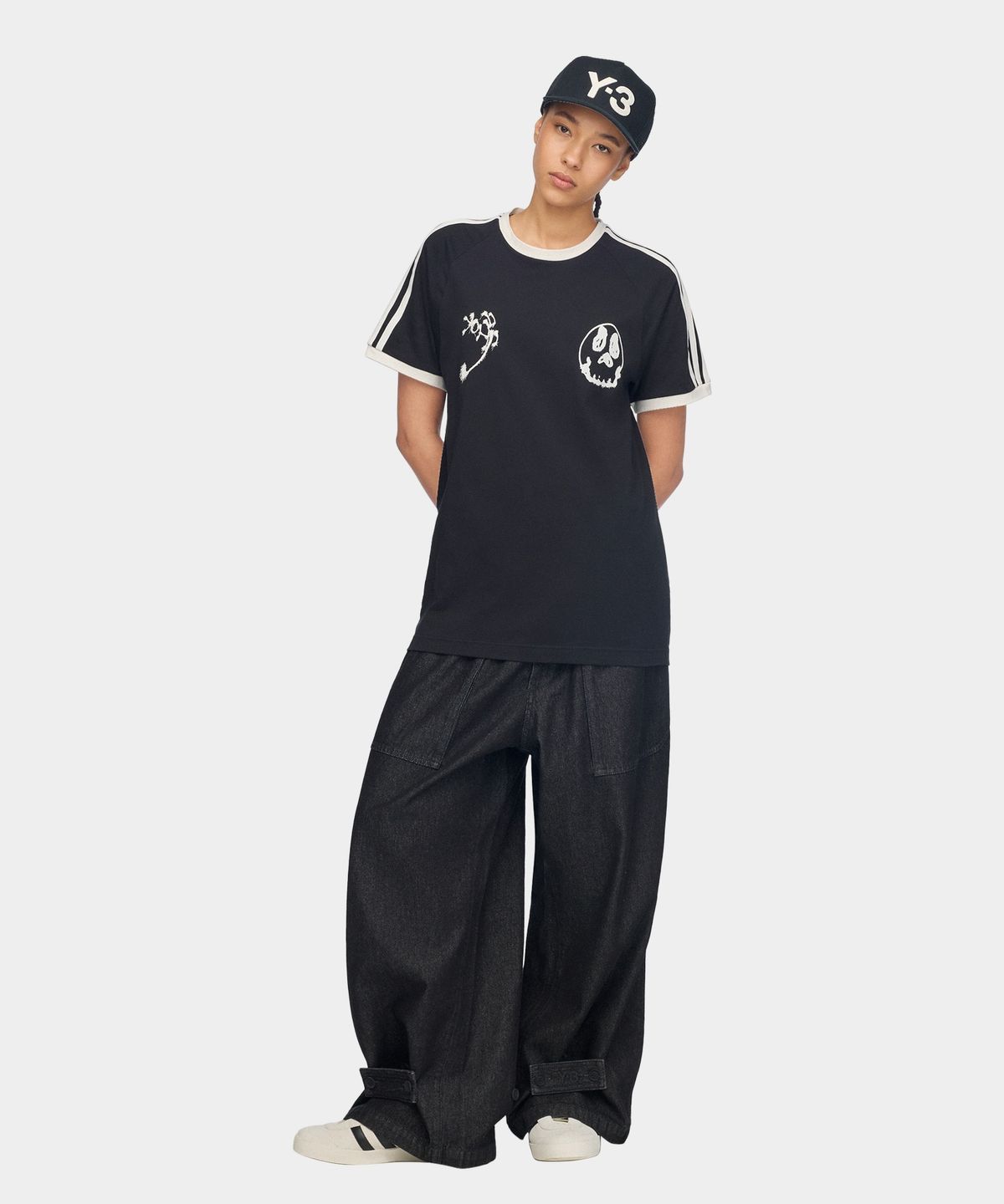 와이쓰리(Y-3) (U) 치토 GFX 캘리 숏 슬리브 티셔츠 블랙 GFX CALI SS TEE BLACK