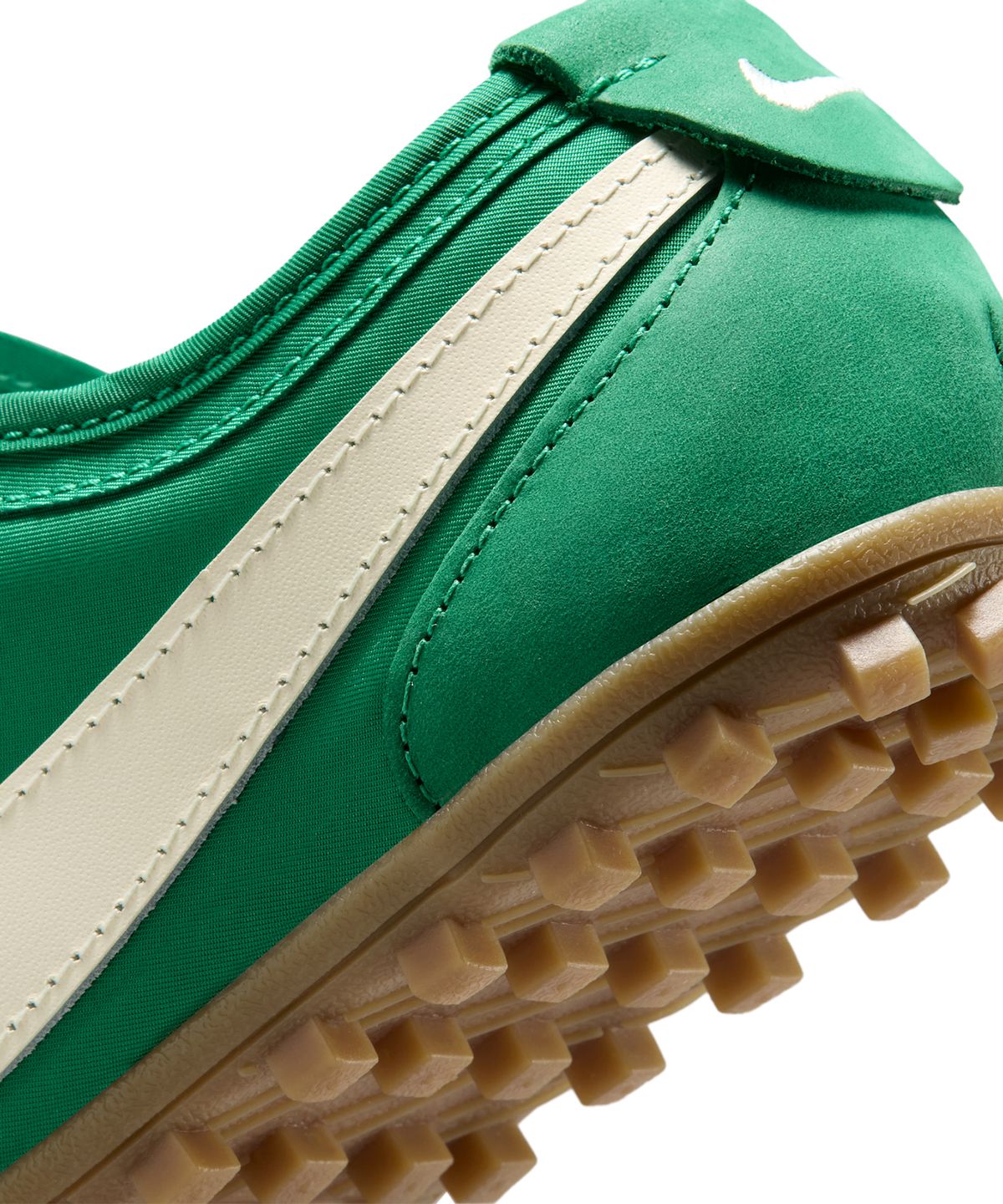 나이키(NIKE) 문 슈 OG W - 말라카이트:검 라이트 브라운:소프트 펄 / IW0955-300