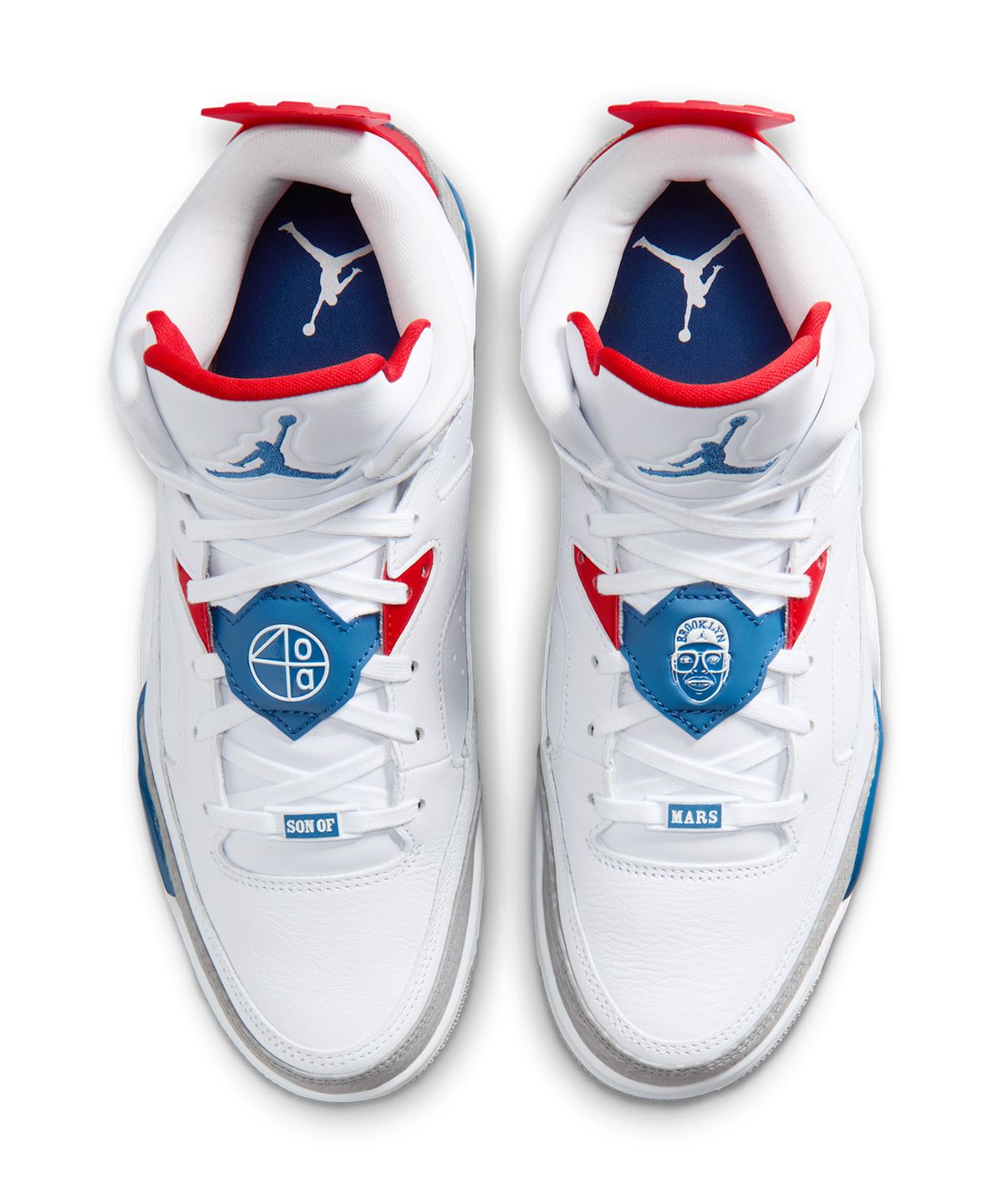 나이키(NIKE) 조던 선 오브 마스 로우 M - 화이트:바시티 레드:라이트 스모크 그레이:트루 블루 / 580603-102