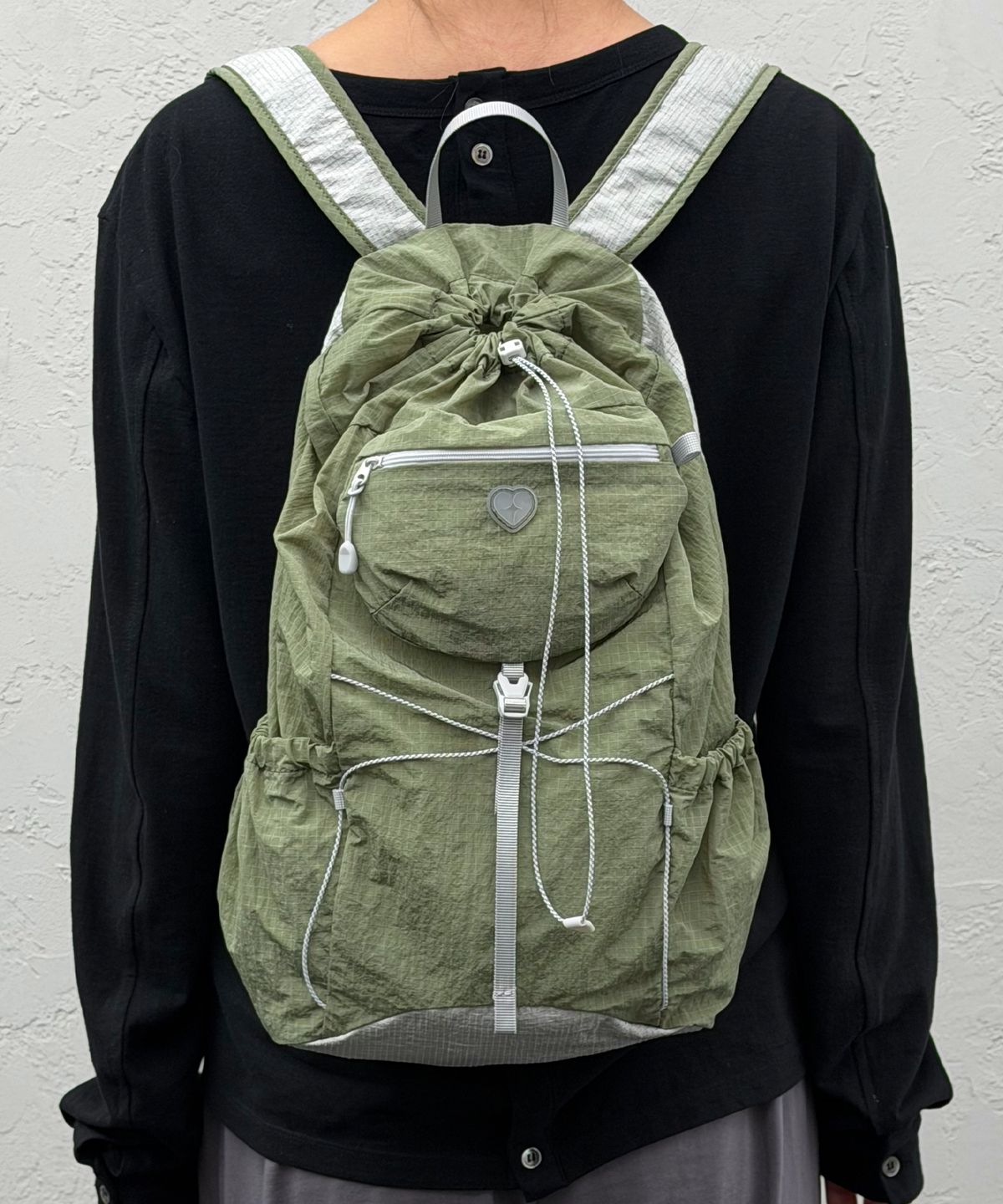 페넥(FENNEC) AIRY POCKET BACKPACK - KAKHI