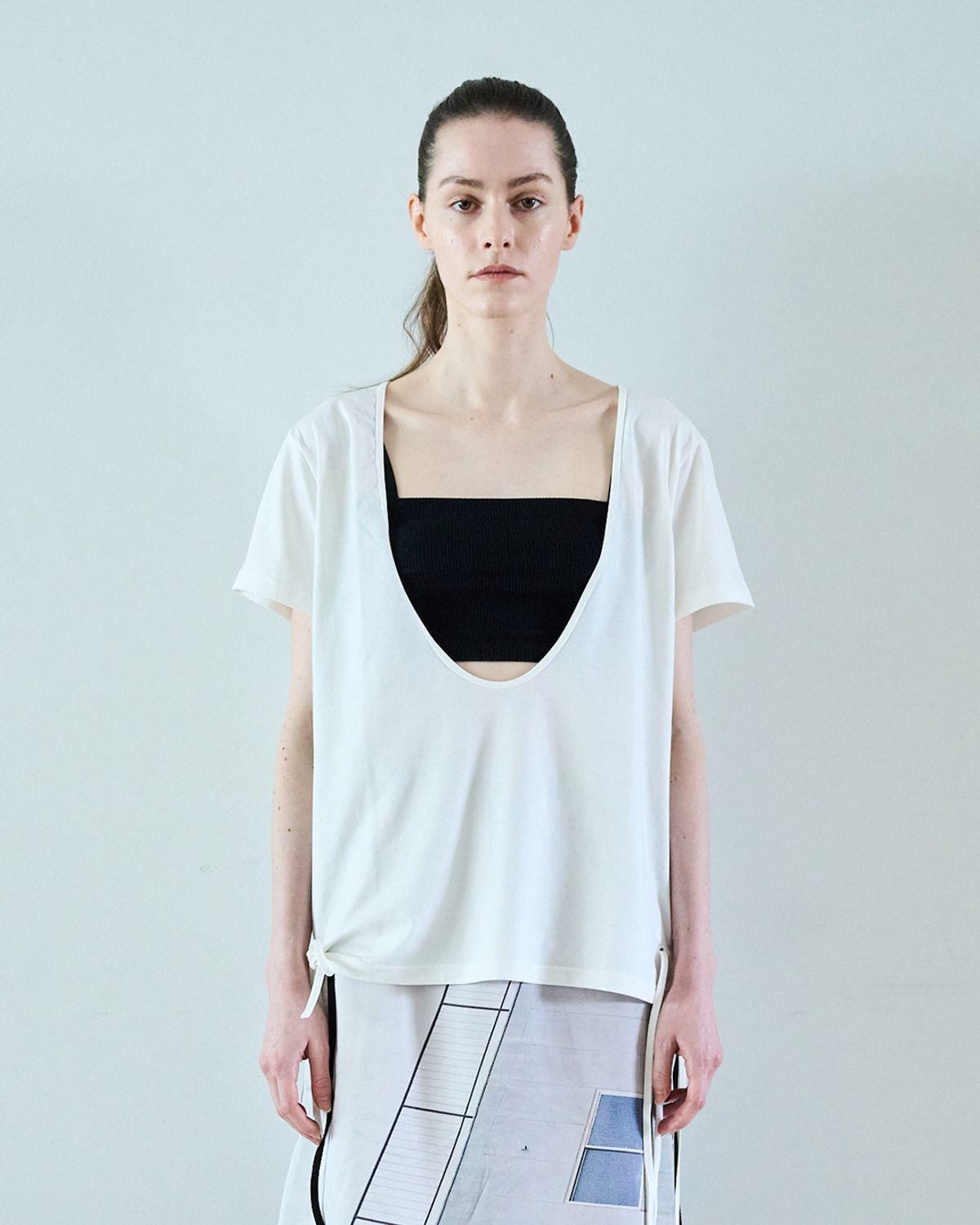 씬(SEEN) DEEP NECK STRING T-SHIRTS (White)