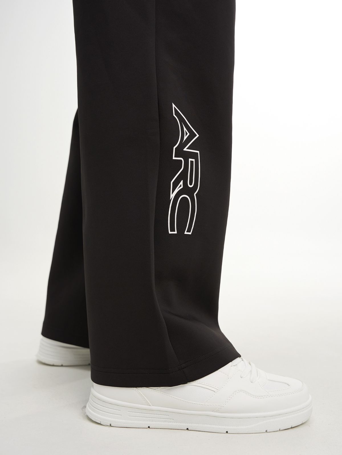시그마스(SIGMAS) Hex Baggy Sweatpant (Black)