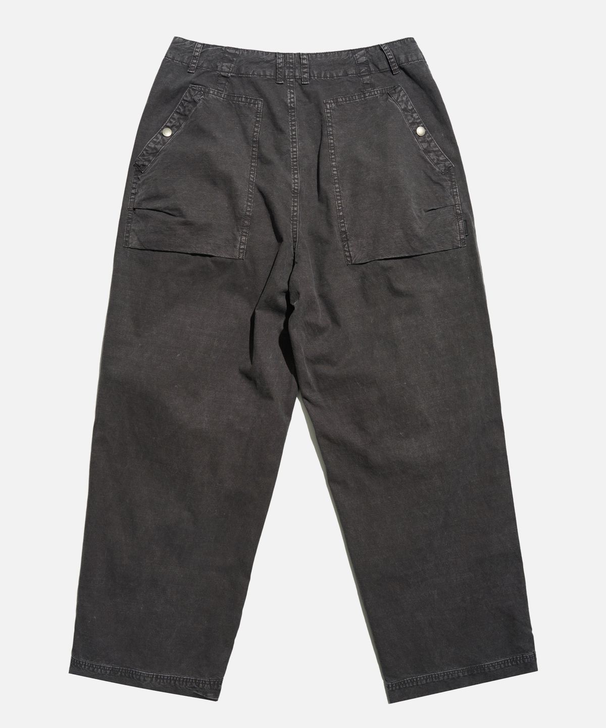 미드업데이트(MIDUPDATE) Knee-Tuck Wide Fatigue Pants darkgray