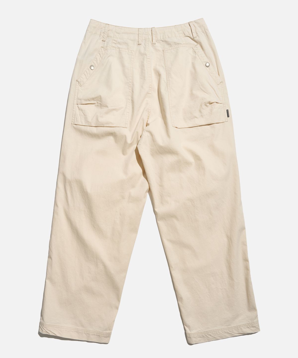 미드업데이트(MIDUPDATE) Knee-Tuck Wide Fatigue Pants cream