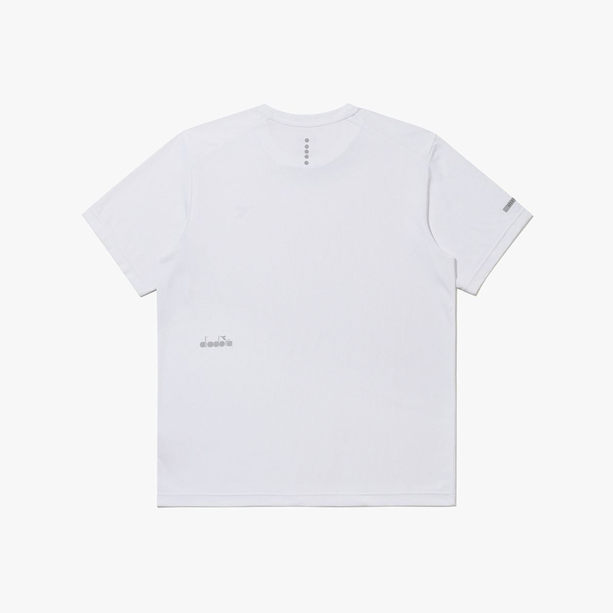디아도라(diadora) 베이직 로고 퍼포먼스 반팔 티셔츠 OFF WHITE