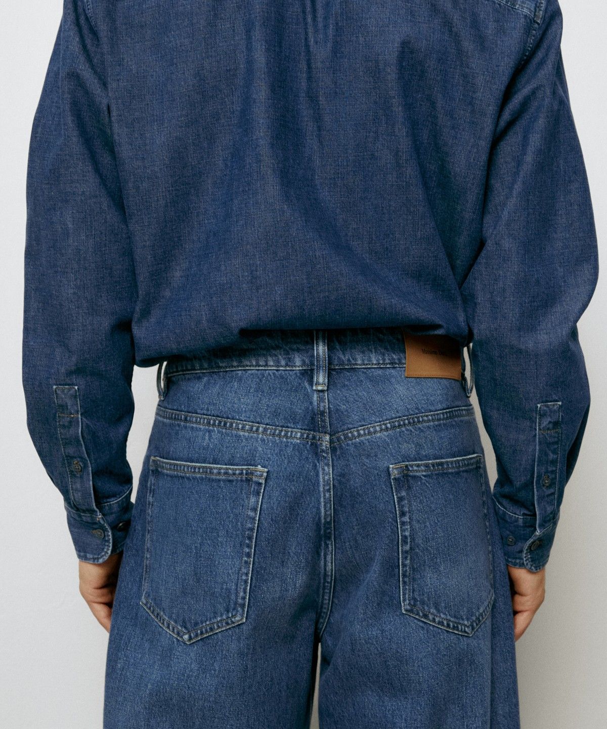 마시모두띠(MASSIMO DUTTI) 배럴 핏 진