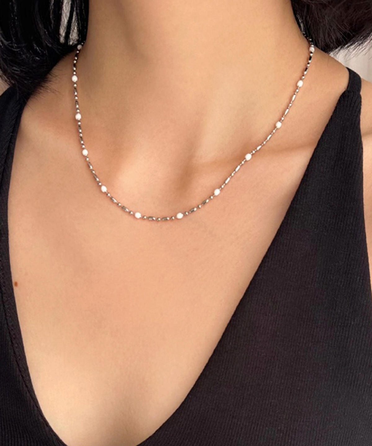 판타스틱 플래닛(FANTASTIC PLANET) epoxy dotted line necklace (2colors)