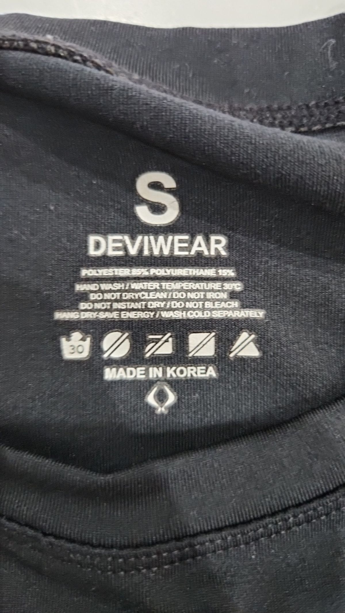 데비웨어(DEVIWEAR) 반소매 티셔츠 S
