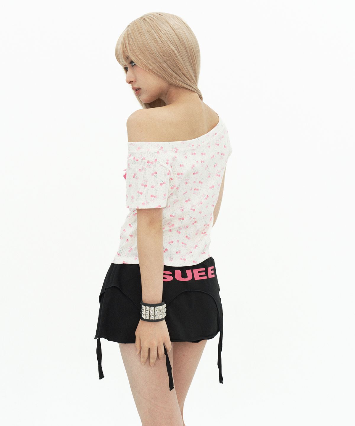 셋업이엑스이(SETUP-EXE) BABY WIDE NECK TOP / CHERRY CREAM