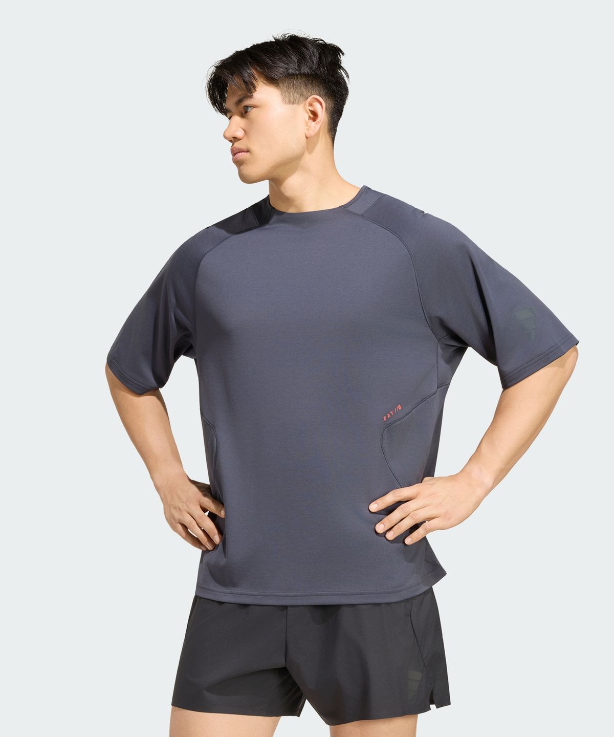 아디다스(ADIDAS) 러닝 쇼트 슬리브 티 KU8463