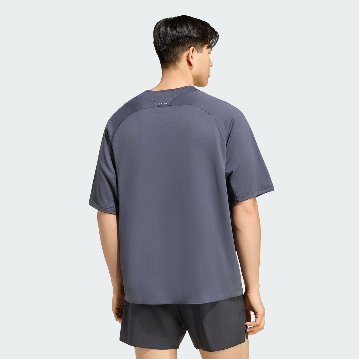 아디다스(ADIDAS) 러닝 쇼트 슬리브 티 KU8463
