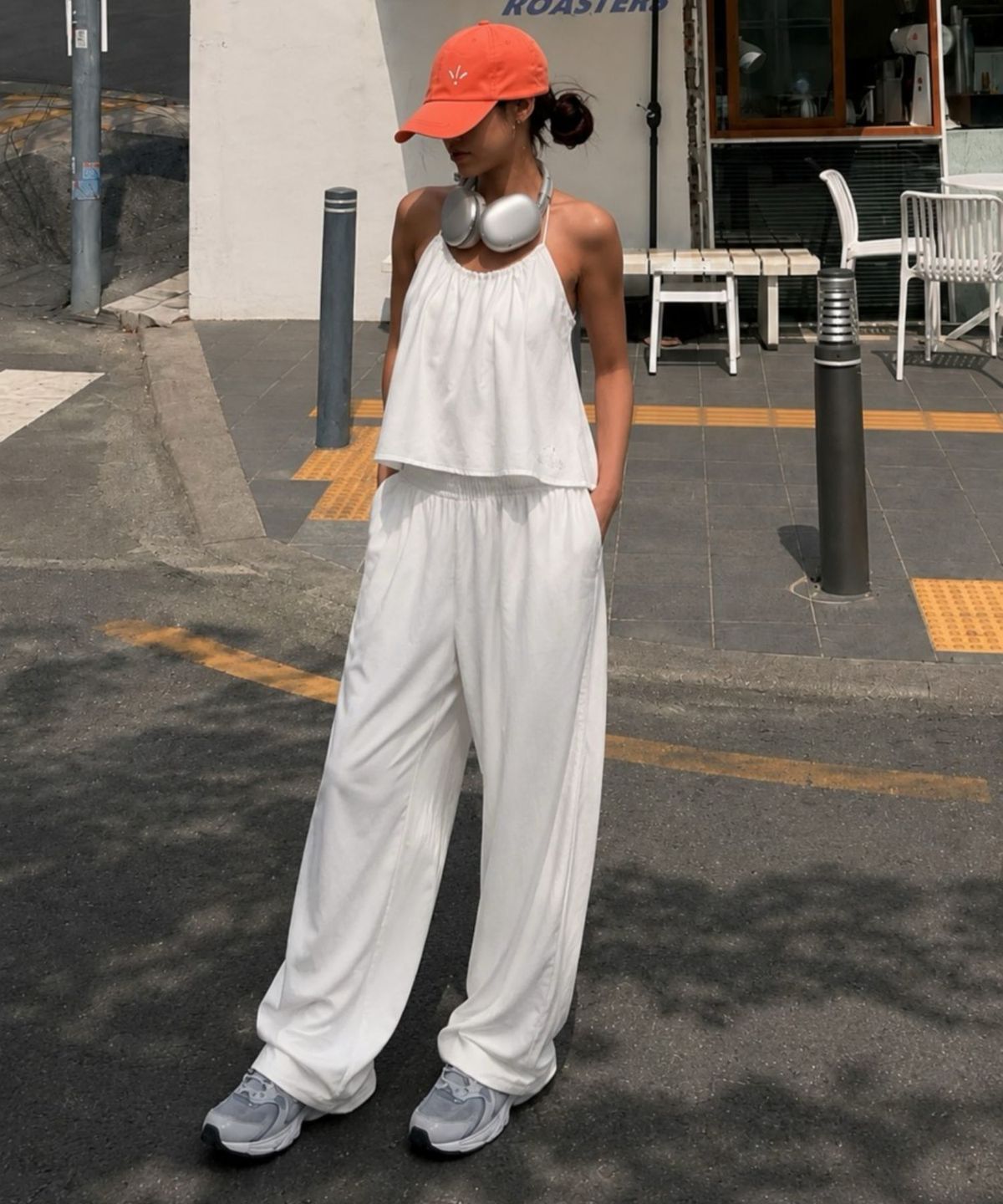 커뮨더웨어(KOMMUNTHEWEAR) KOMMUN SLEEVELESS SET WHITE 커뮨 슬리브리스 세트 화이트