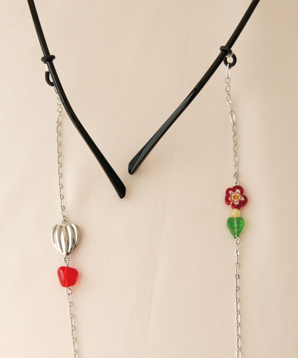 트레쥬(TREAJU) Flower accent glasses chain