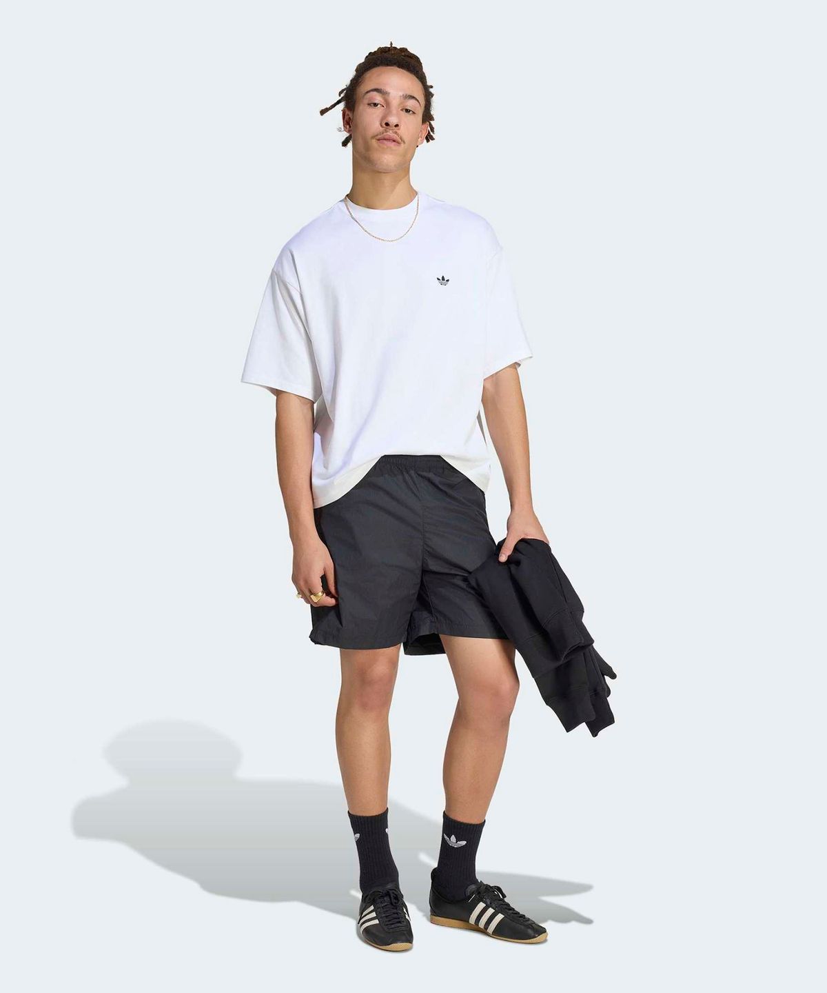 아디다스(ADIDAS) 트레포일 에센셜 우븐 숏 팬츠 - 블랙 / KR3467