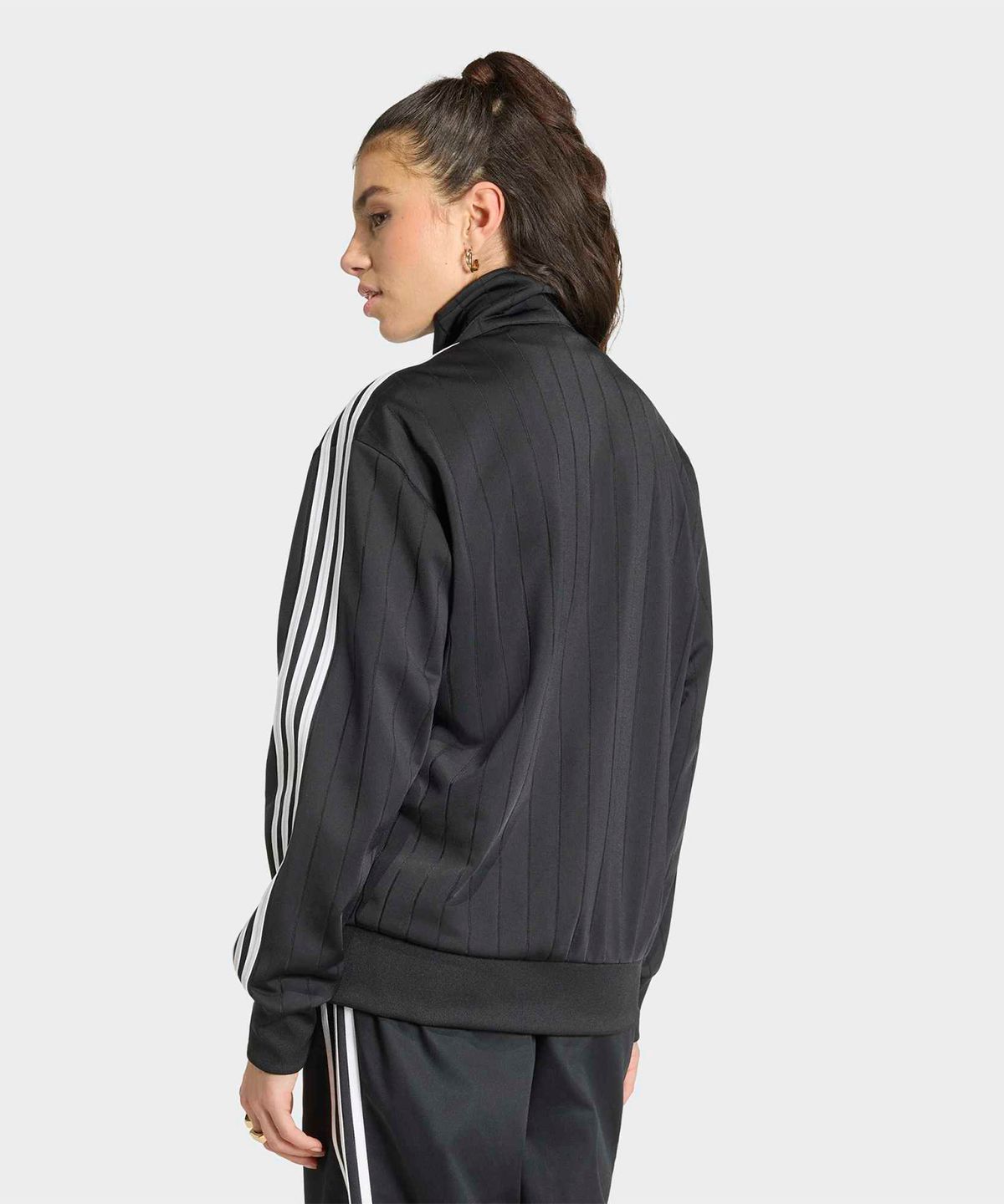 아디다스(ADIDAS) 핀스트라이프 파이어버드 루즈 트랙탑 - 블랙:화이트 / KS6786