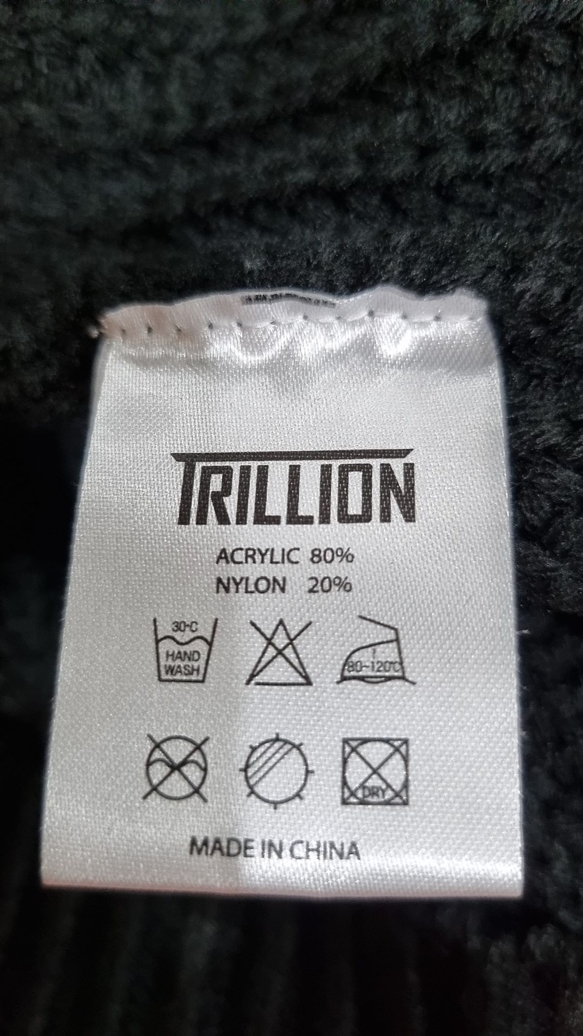트릴리온(TRILLION) 니트/스웨터 M