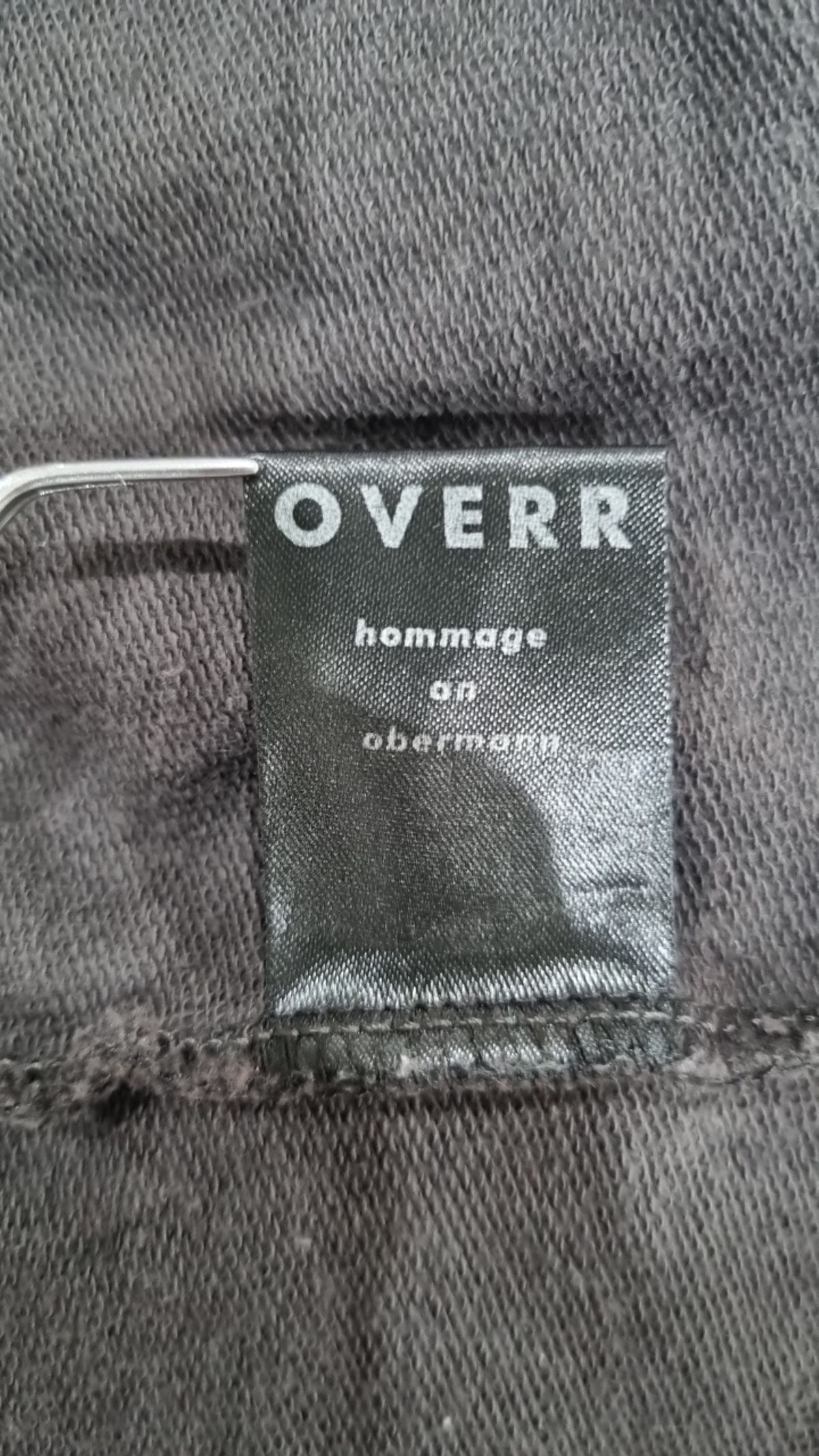 오베르(OVERR) 긴소매 티셔츠