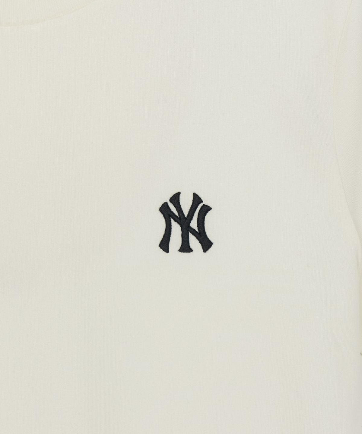엠엘비(MLB) 여성 베이직 스몰로고 슬림핏 반팔 티셔츠 NY (Cream)