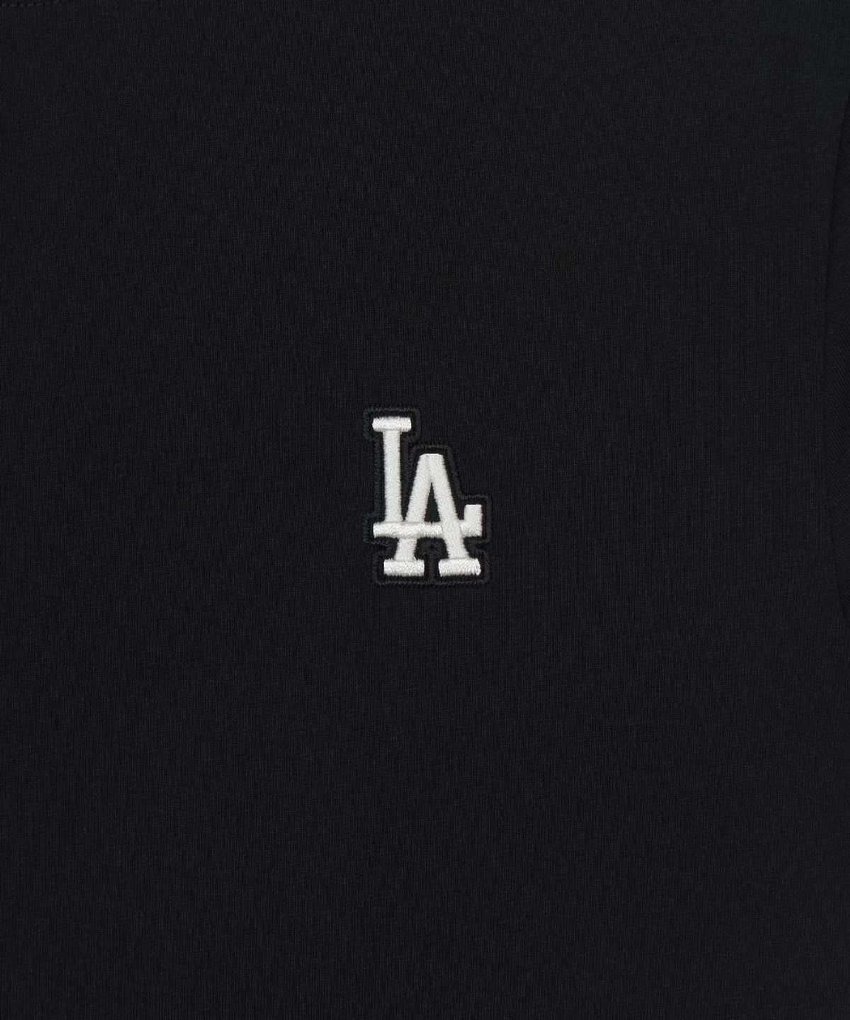 엠엘비(MLB) 베이직 스몰로고 레귤러핏 반팔 티셔츠 LA (Black)