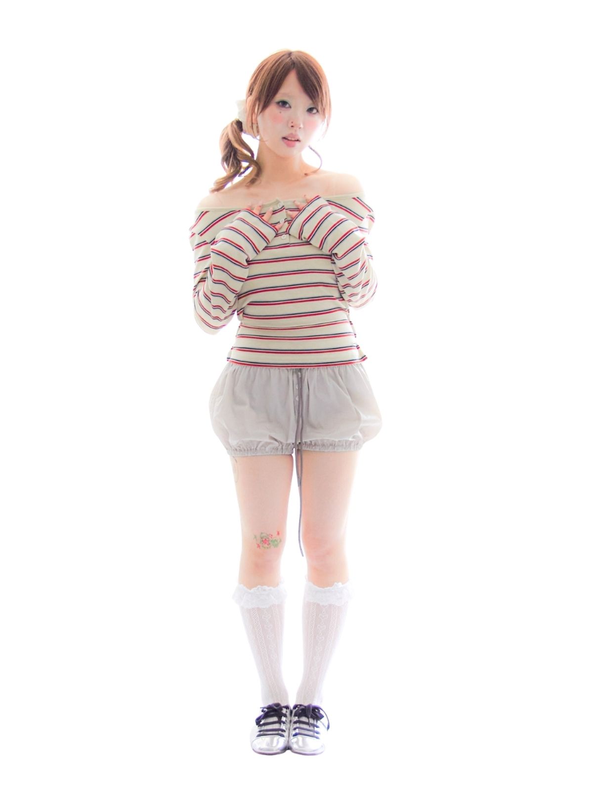 구름킴(GULEMKIM) Vintage Stripe Button Sleeved Top