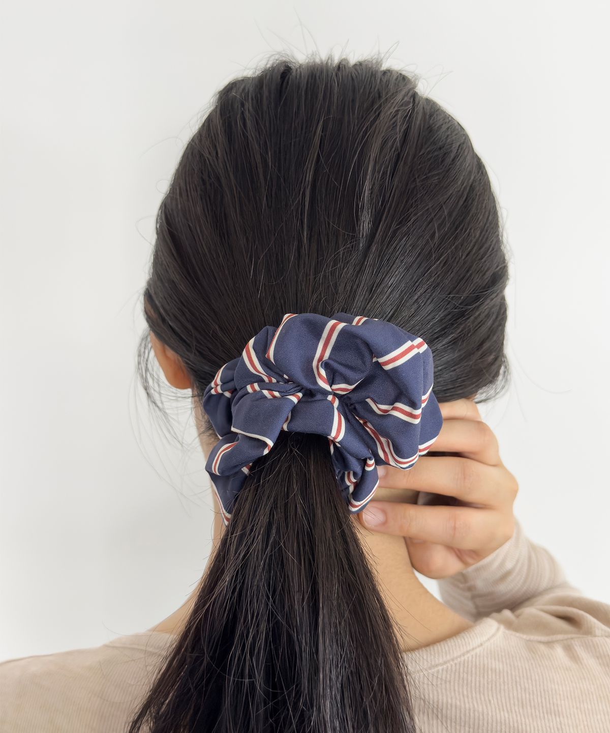 러움(RUGUM) 에어리 스크런치 컬렉션