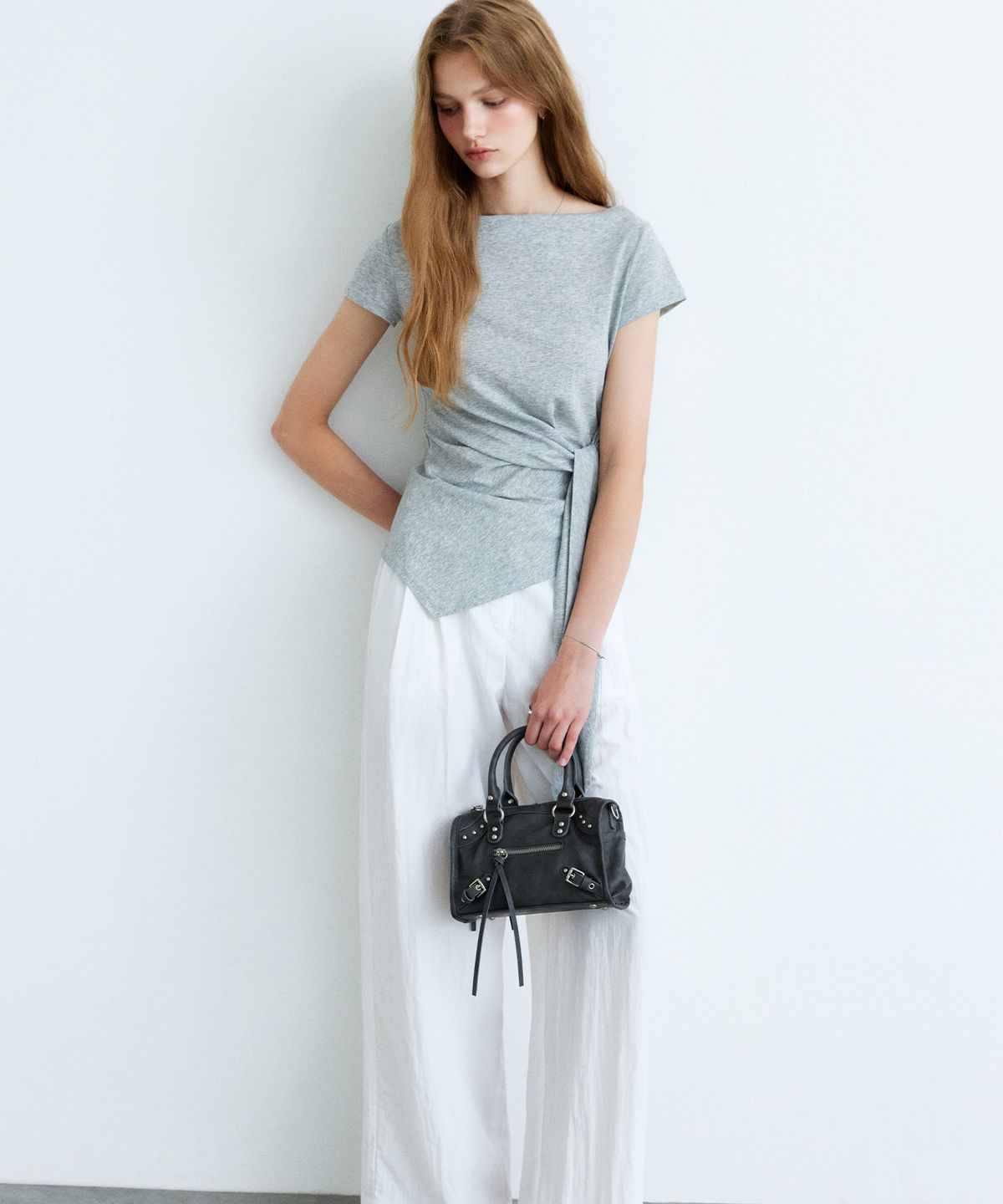 미쏘(MIXXO) 지퍼 스터드 미니 토트백_MIABKG716C MIABKG91QC