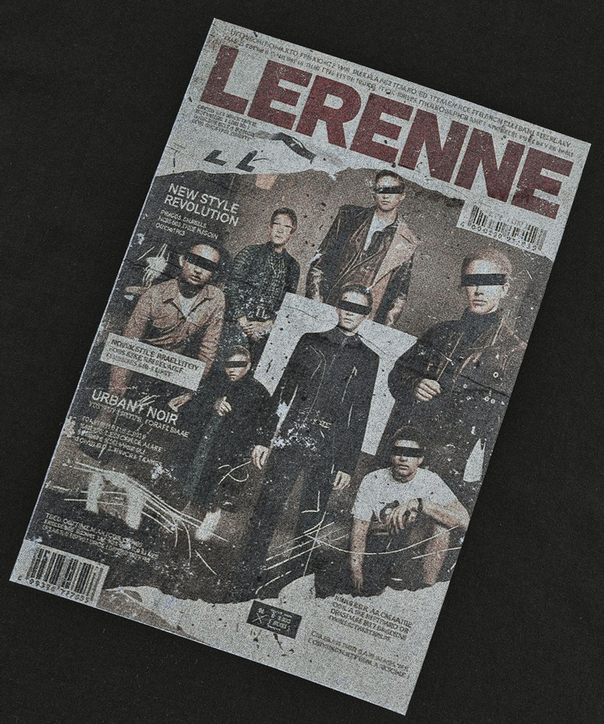 르렌느(LERENNE) Magazine Printed T-Shirt - Black
